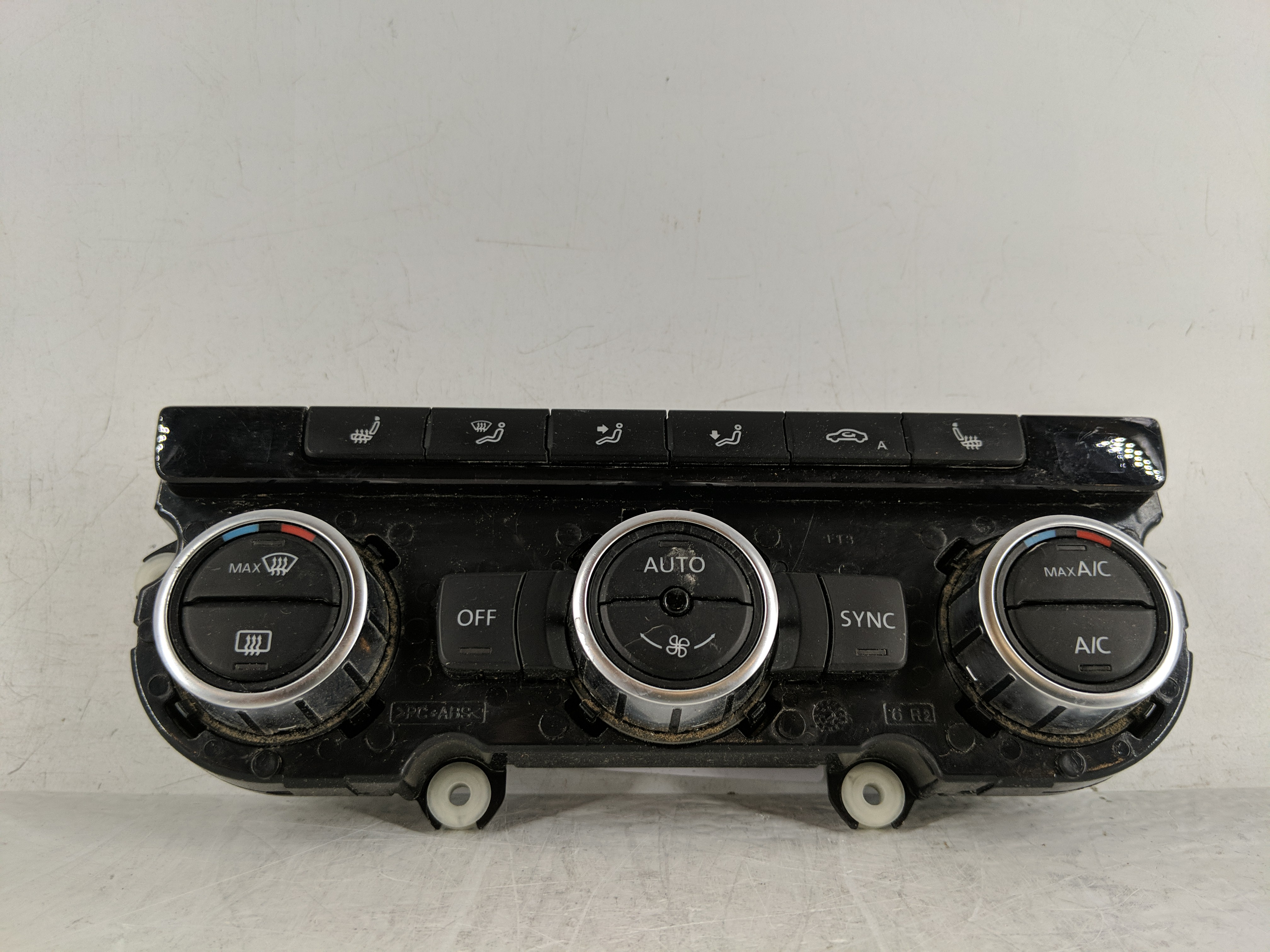 Picture of 2013 Volkswagen Passat Ac Heater Roof Climate Control Temperature Oem 1166568