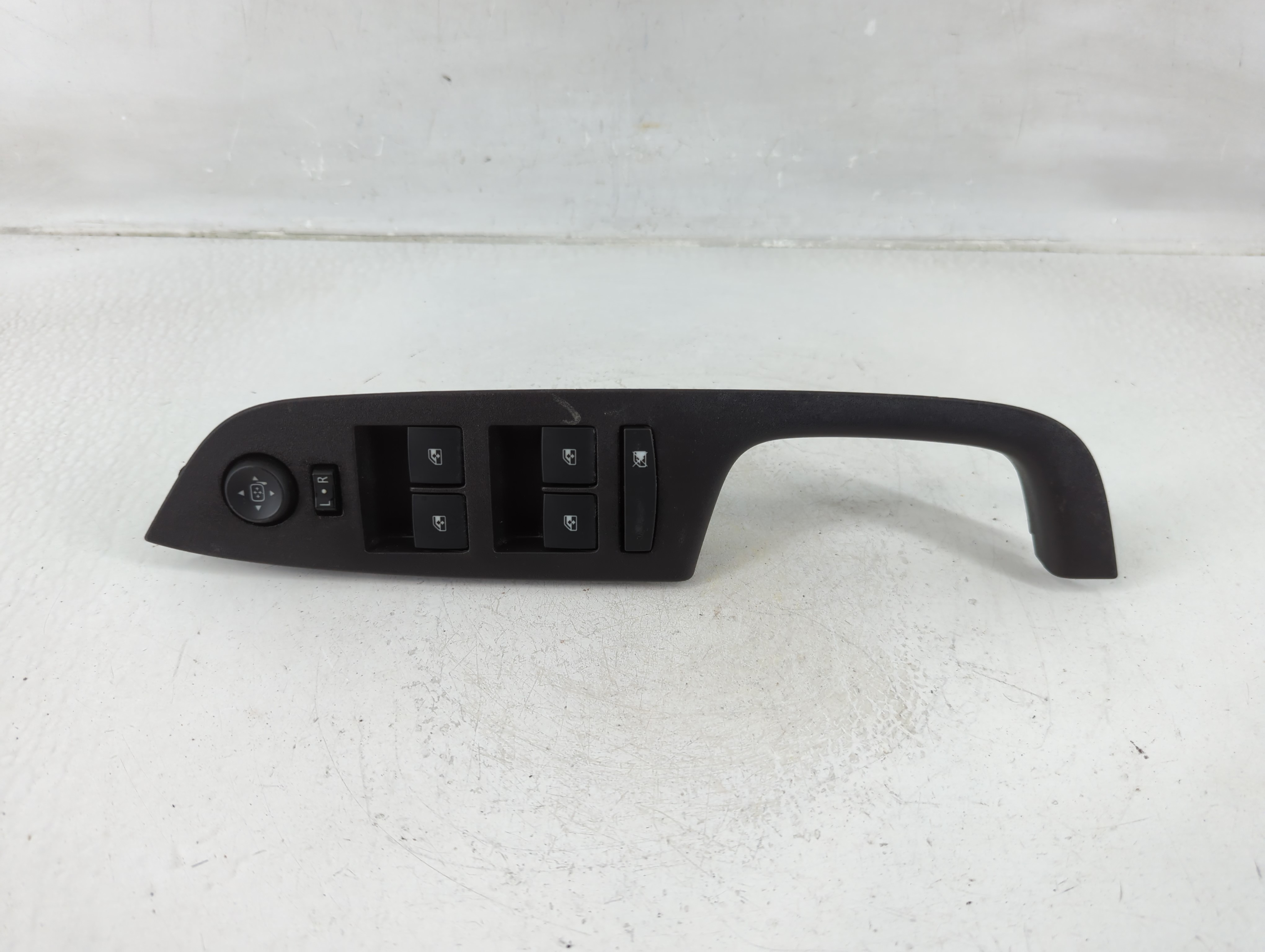 2010-2017 Chevrolet Equinox Driver Left Door Master Power Window Switch 1166612 - Oemusedautoparts1.com
