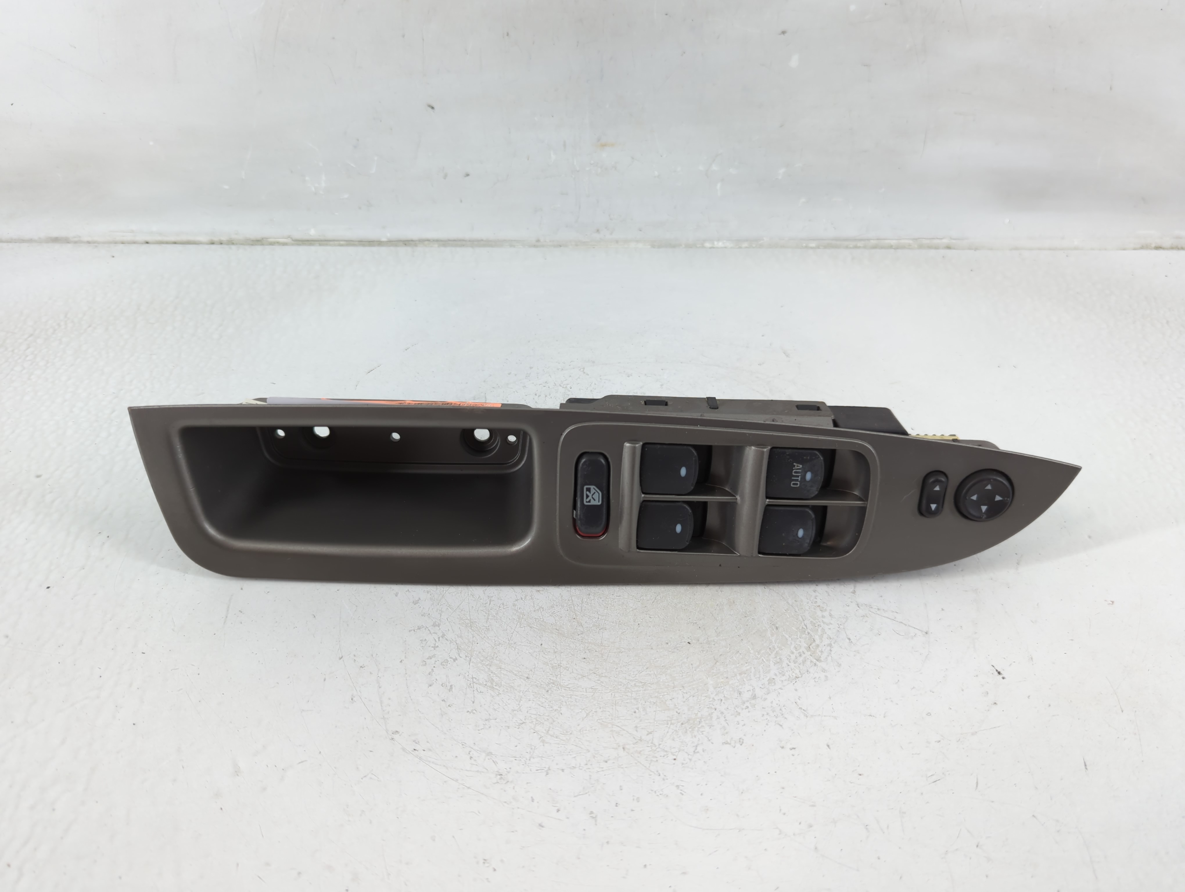 2010-2012 Chevrolet Malibu Driver Left Door Master Power Window Switch 1166618 - Oemusedautoparts1.com