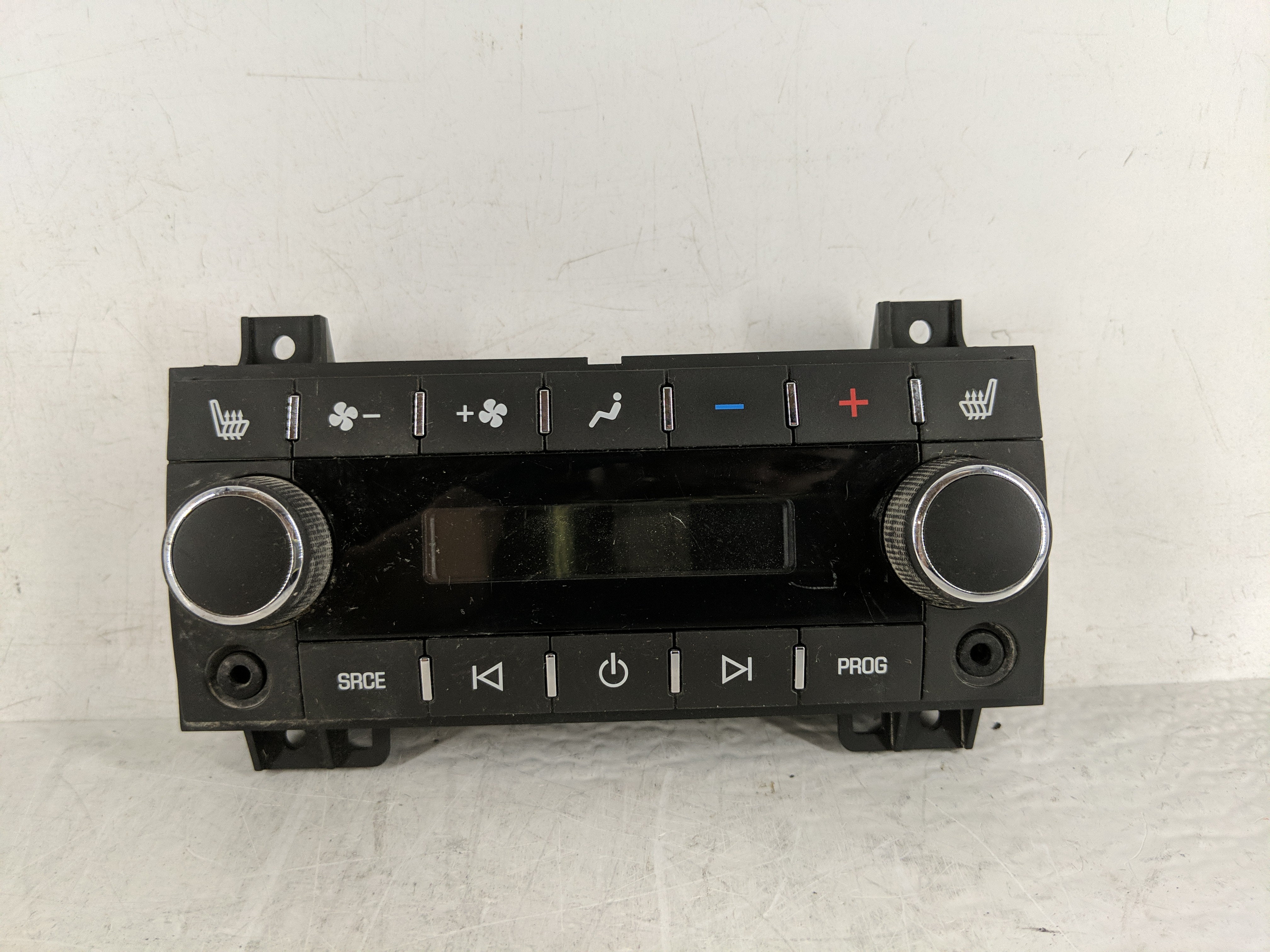 2010-2012 Cadillac Srx Am Fm Cd Player Radio Receiver 1166623 - Oemusedautoparts1.com