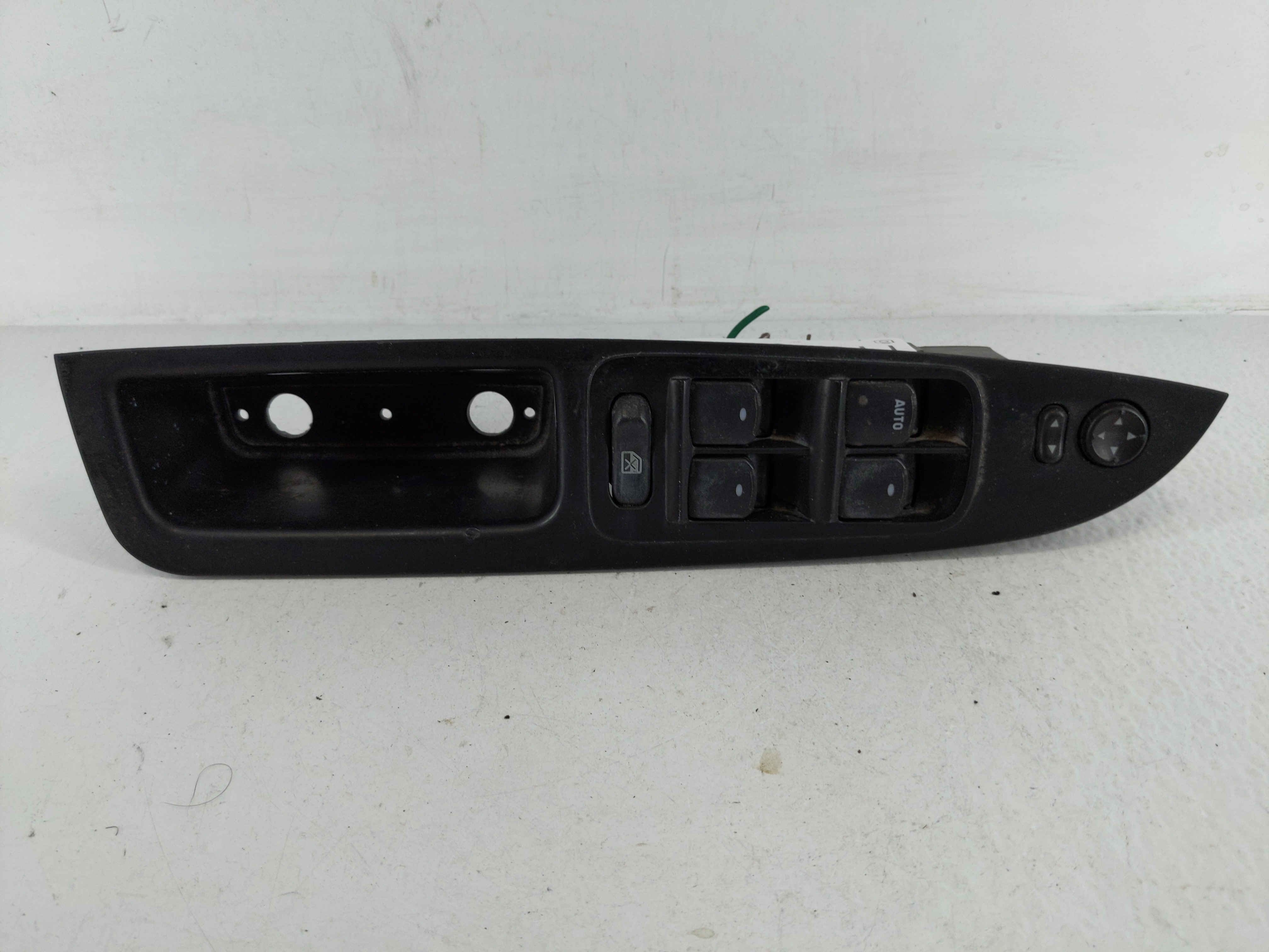Picture of 2010-2012 Chevrolet Malibu Driver Left Door Master Power Window Switch 1166656