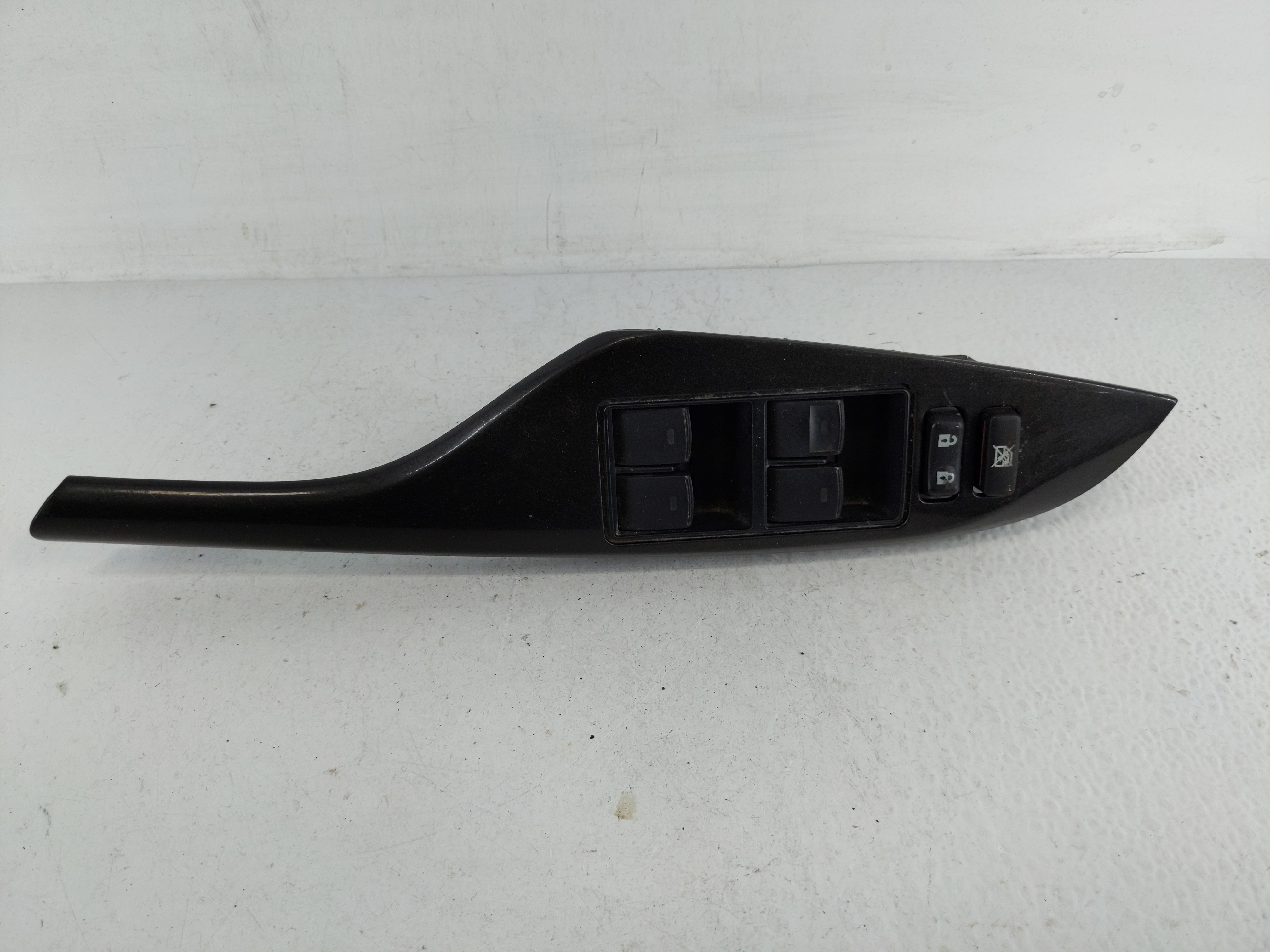 2011-2014 Toyota Sienna Driver Left Door Master Power Window Switch 1166670 - Oemusedautoparts1.com