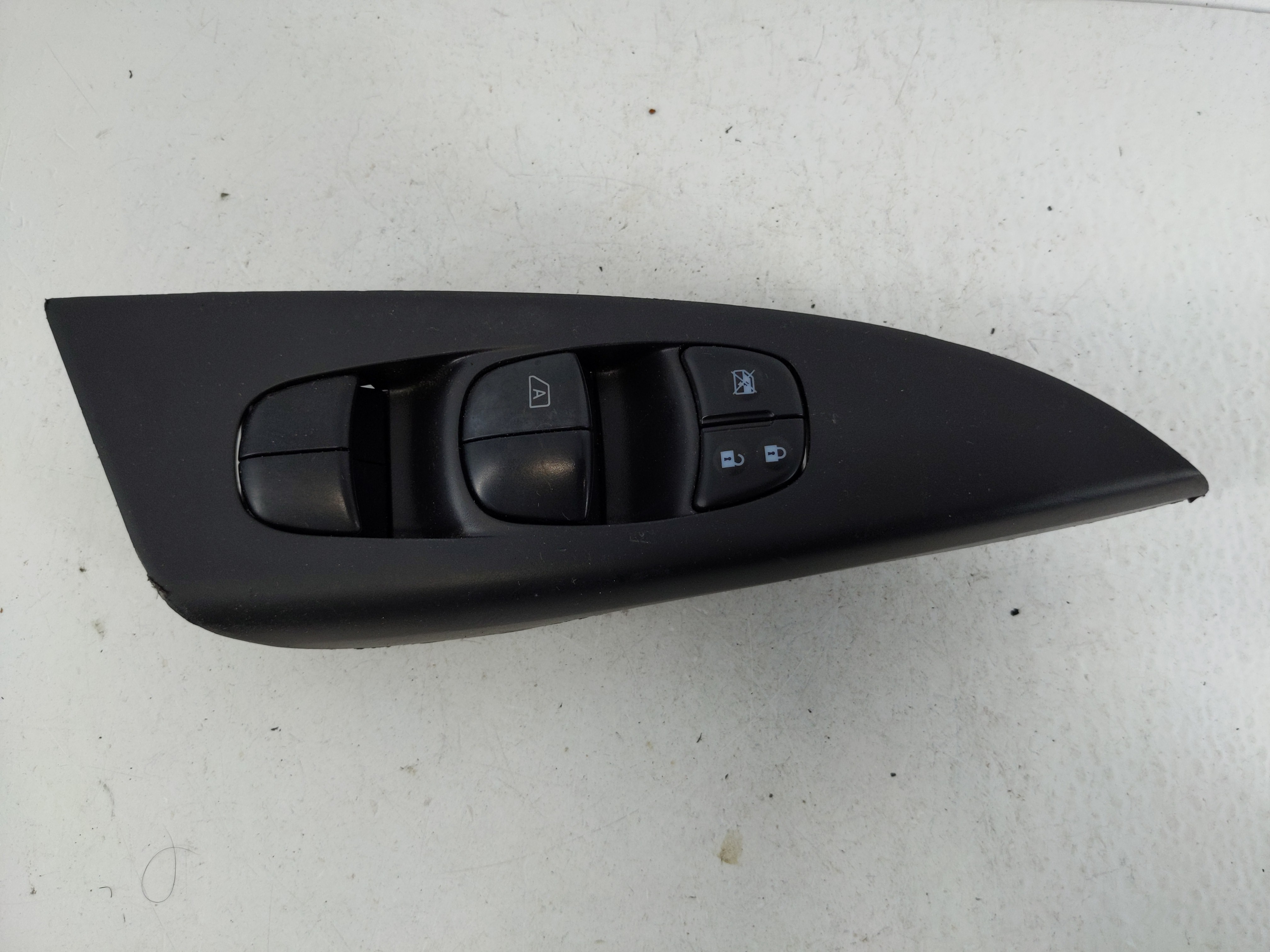 2013-2019 Nissan Sentra Driver Left Door Master Power Window Switch 1166678 - Oemusedautoparts1.com
