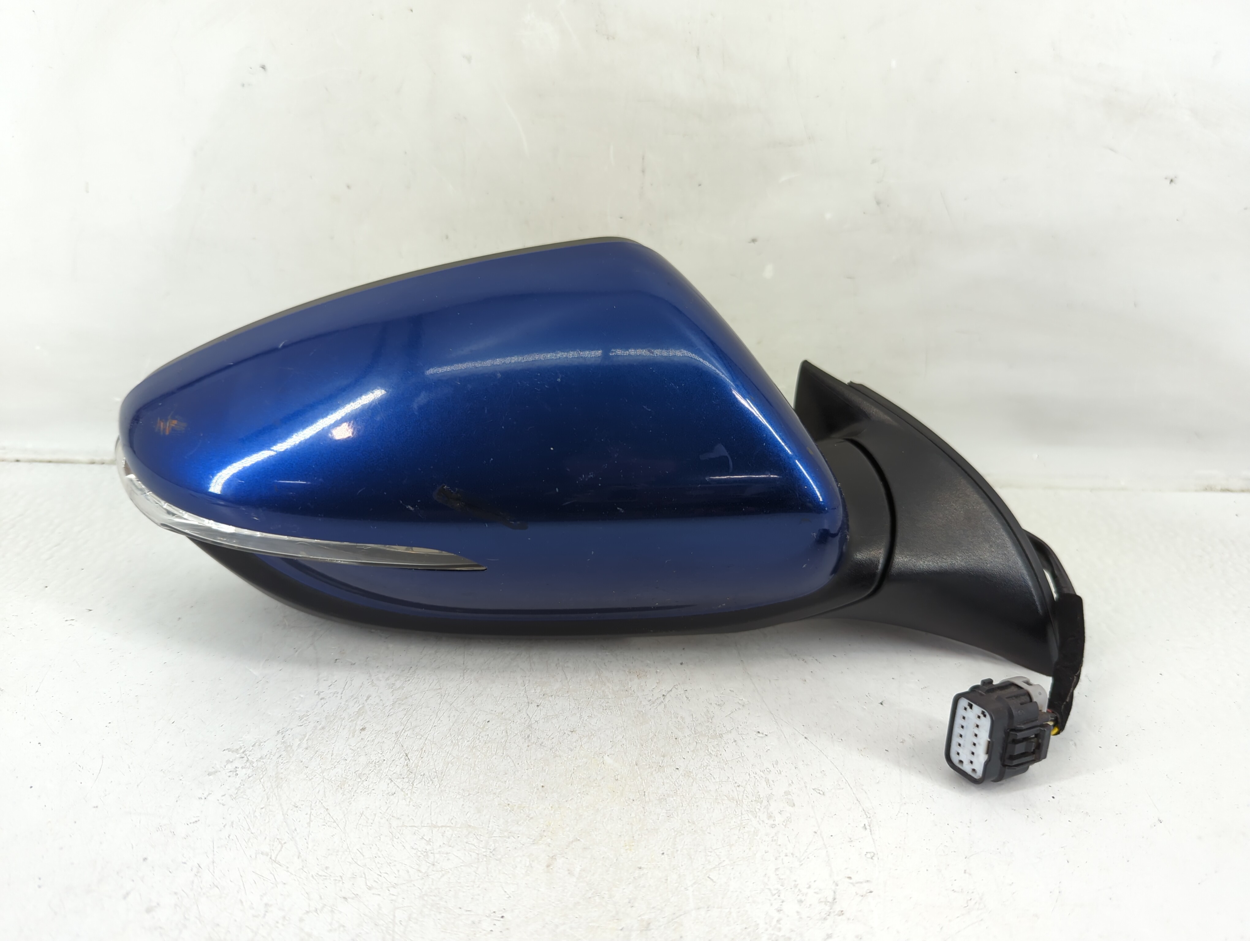 Picture of Kia Forte Passenger Right Side View Power Door Mirror Blue 1166700