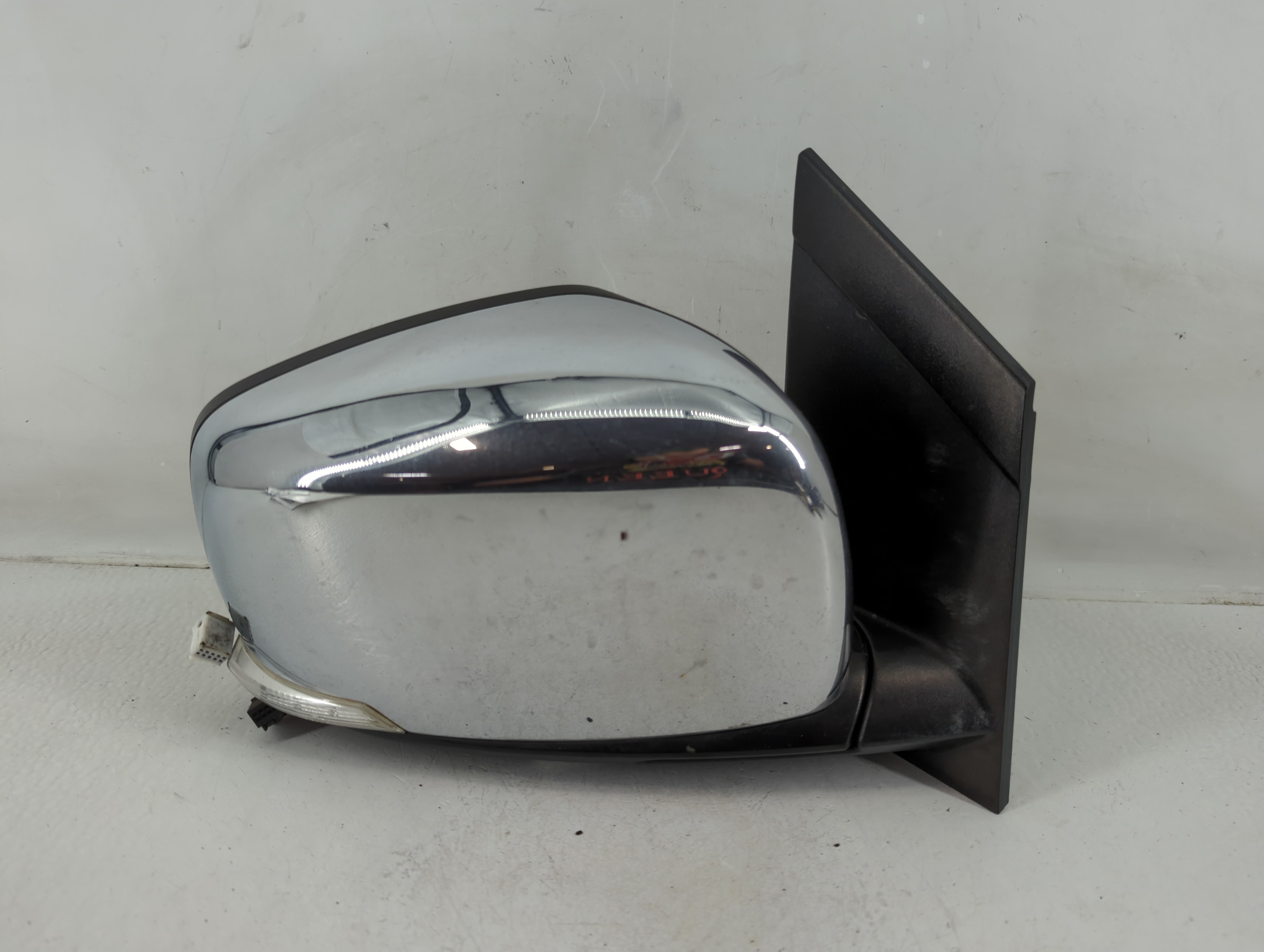 Picture of 2010 Chrysler Town & Country Passenger Right Side View Power Door Mirror 1166704