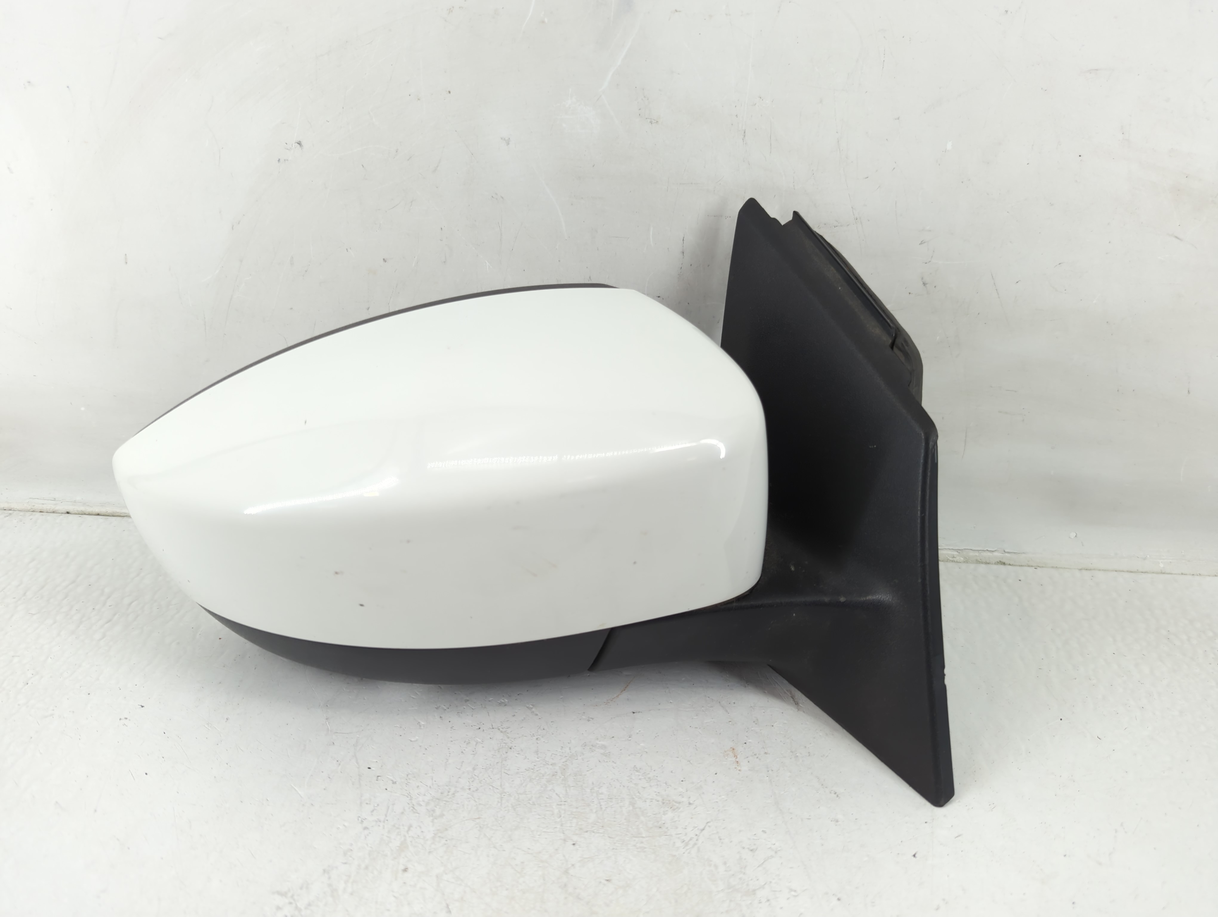 Picture of 2015-2018 Ford Focus Passenger Right Side View Power Door Mirror White 1166708