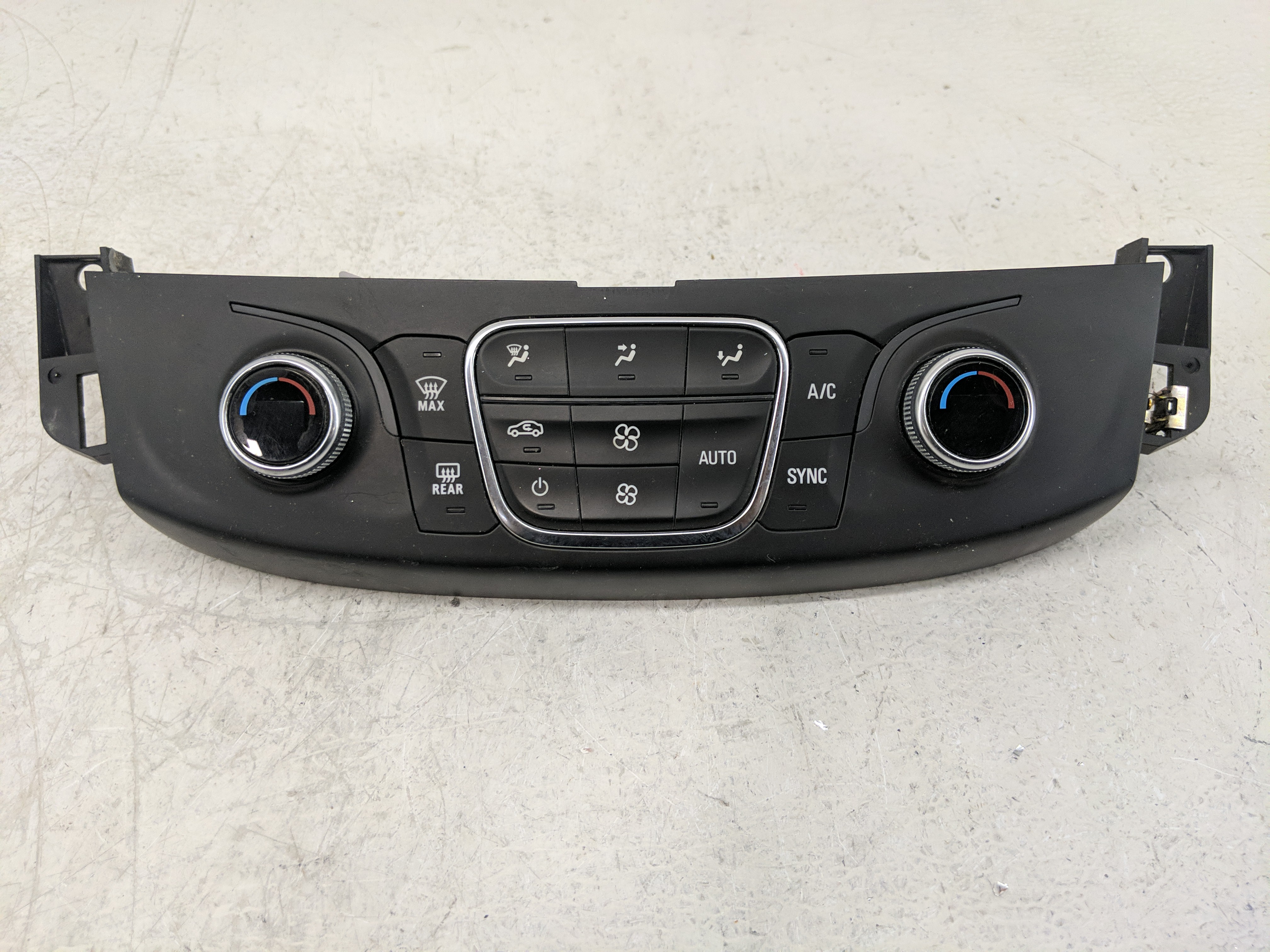 Picture of 2018-2022 Chevrolet Traverse Ac Heater Climate Control 84344401 1166719