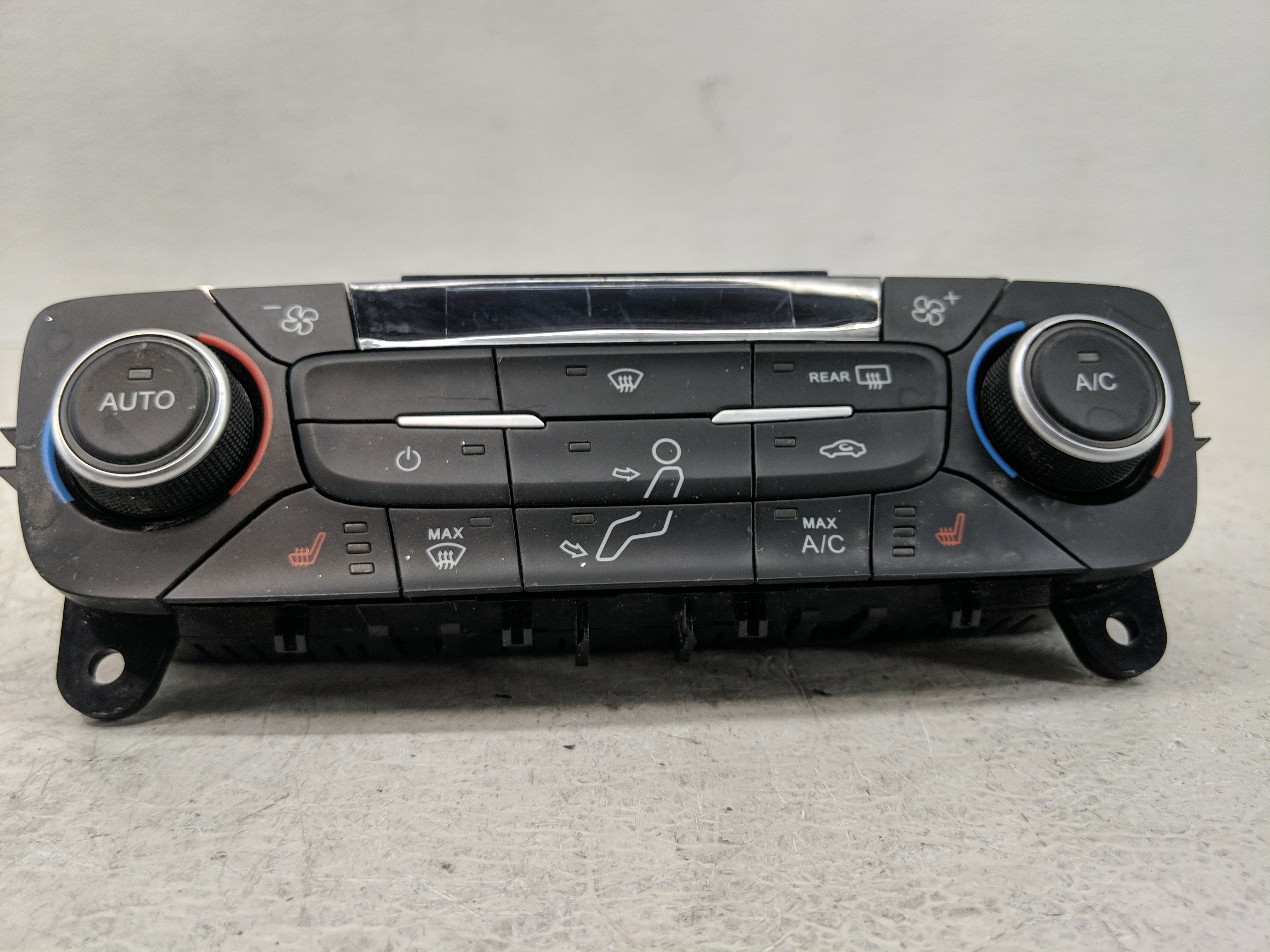 Picture of 2017-2019 Ford Escape Ac Heater Climate Control Gj5t-18c612-cj 1166720