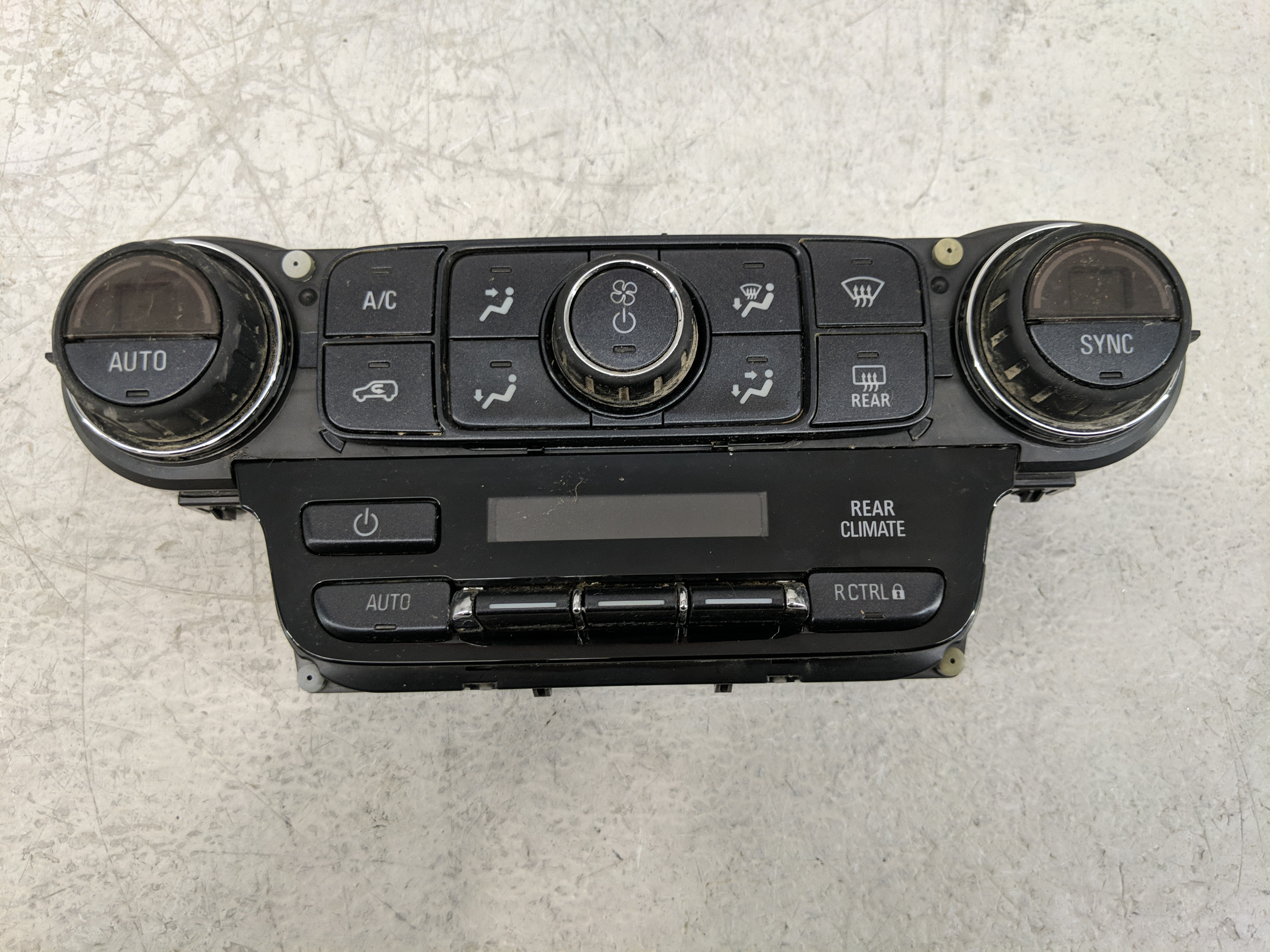 Picture of Gmc Yukon Xl Ac Heater Climate Control 23449658 1166752
