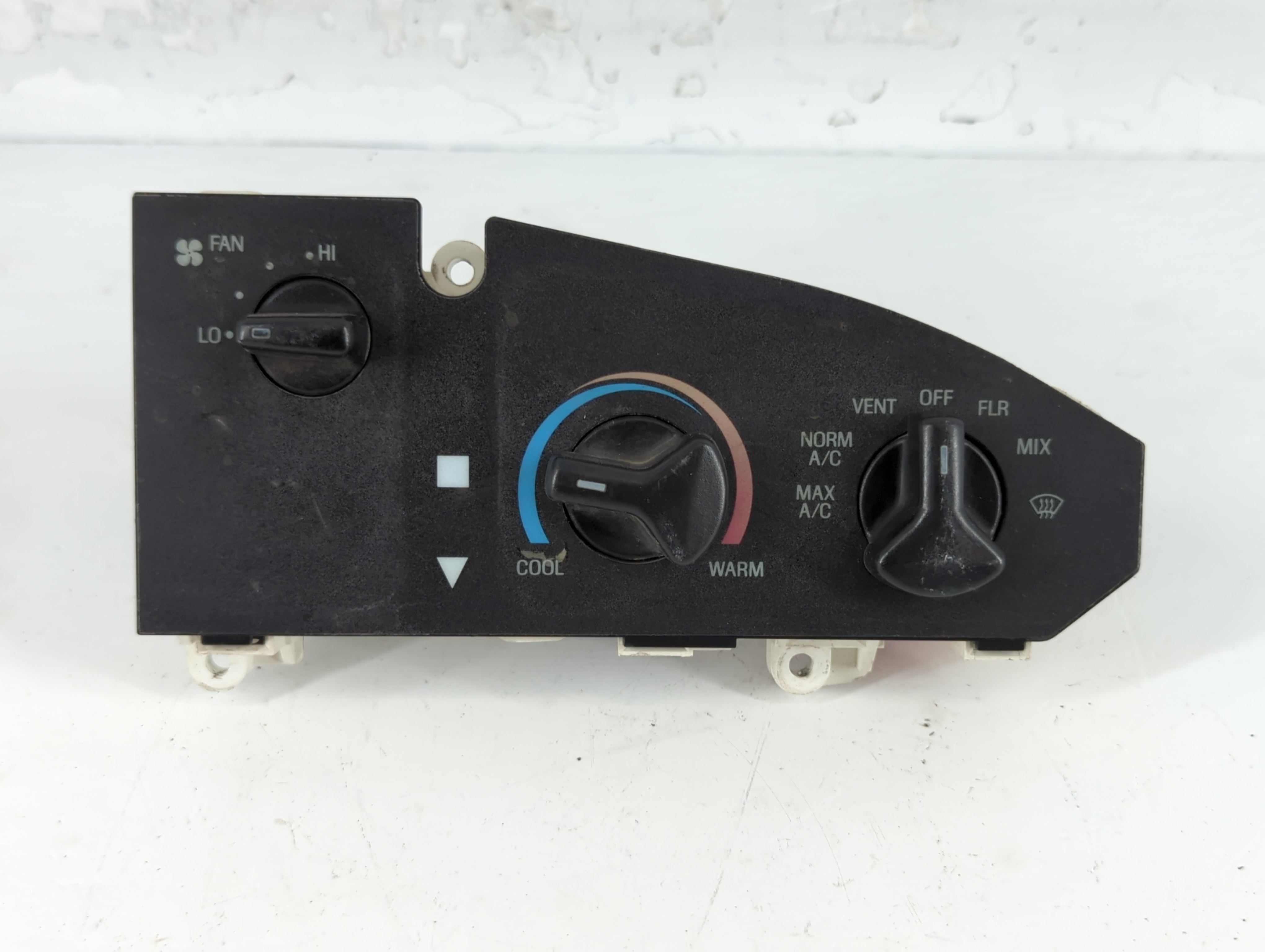 2005-2014 Ford E-150 Ac Heater Climate Control F8uh-19e764a 116675 - Oemusedautoparts1.com