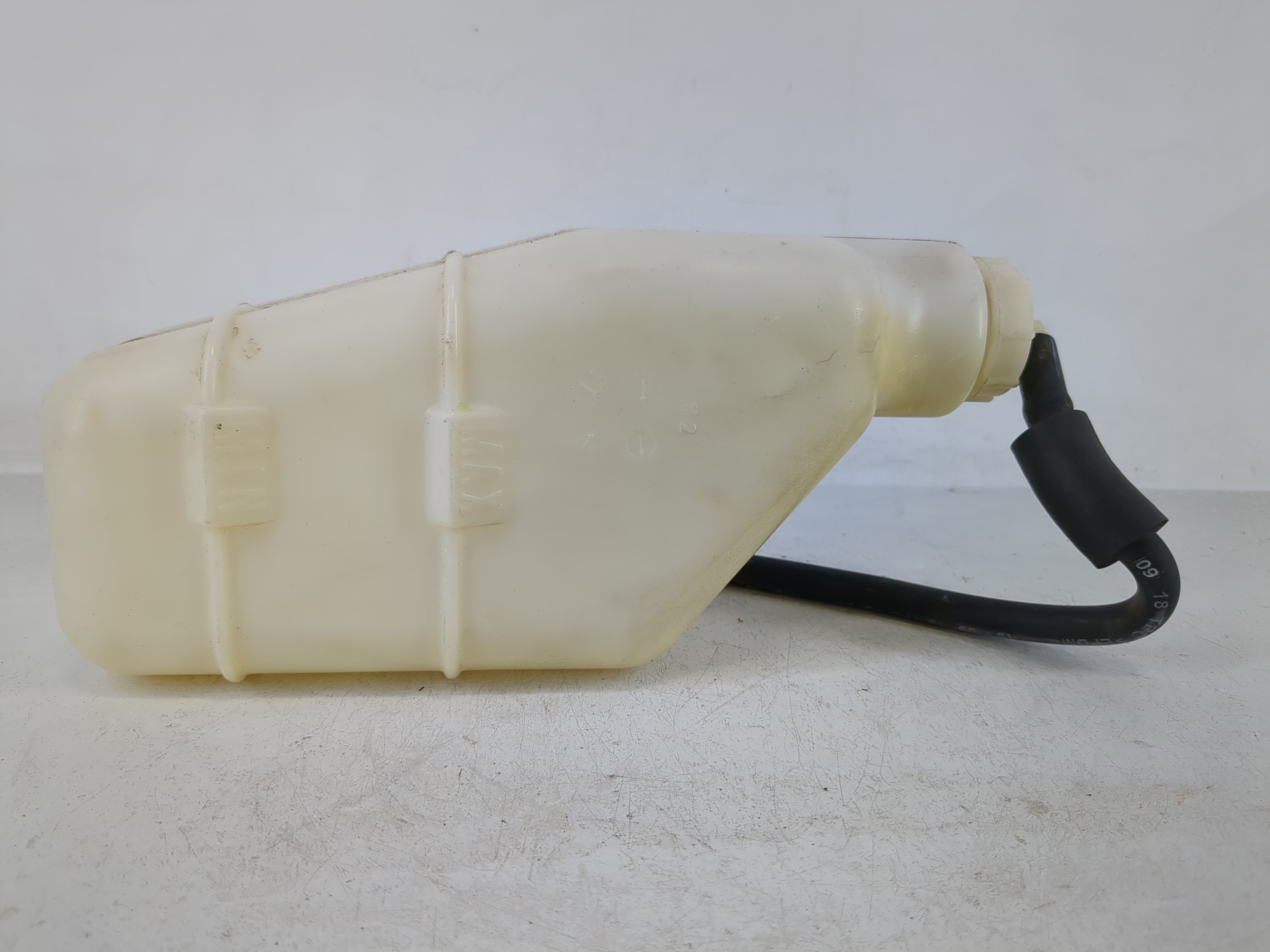 2011-2016 Kia Optima Radiator Coolant Overflow Expansion Tank Bottle 1166760 - Oemusedautoparts1.com