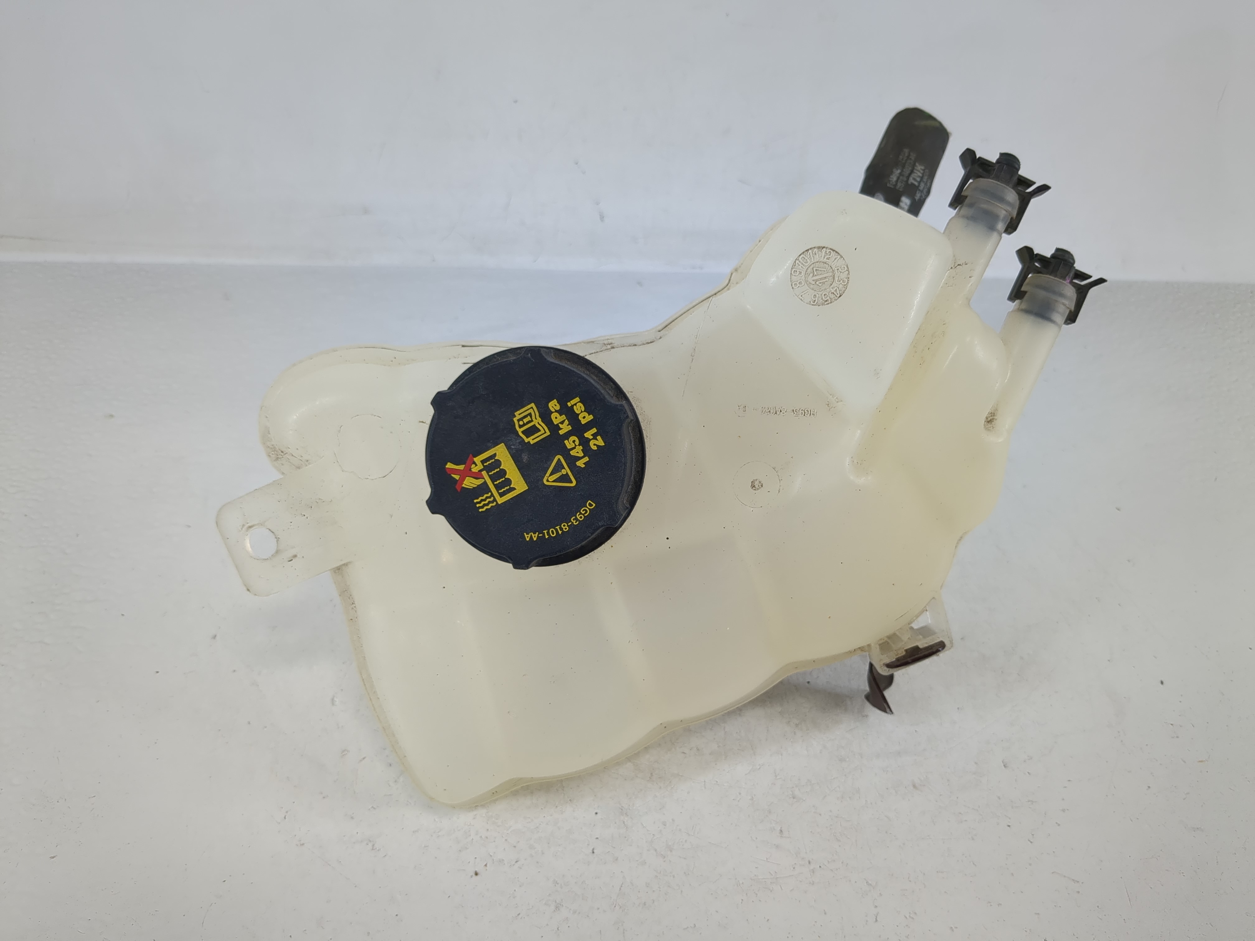 2017-2020 Ford Fusion Radiator Coolant Overflow Expansion Tank Bottle 1166762 - Oemusedautoparts1.com