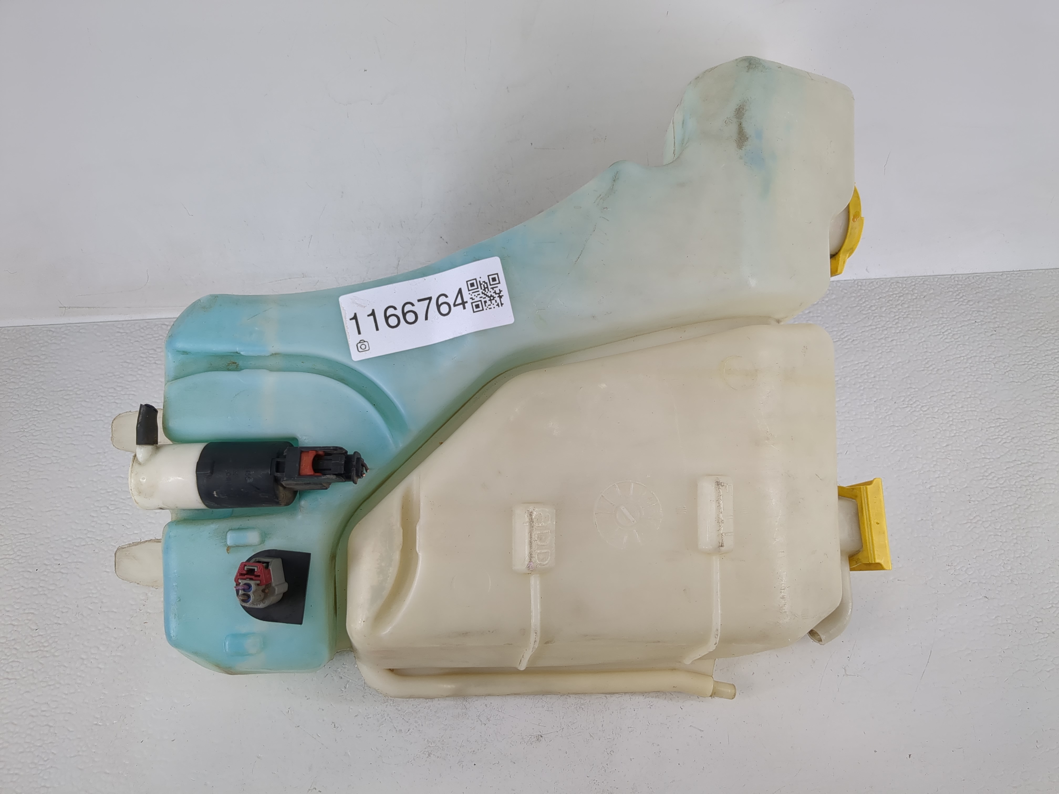 2006-2006 Dodge Ram 1500 Windshield Washer Fluid Reservoir Bottle Oem 1166764 - Oemusedautoparts1.com