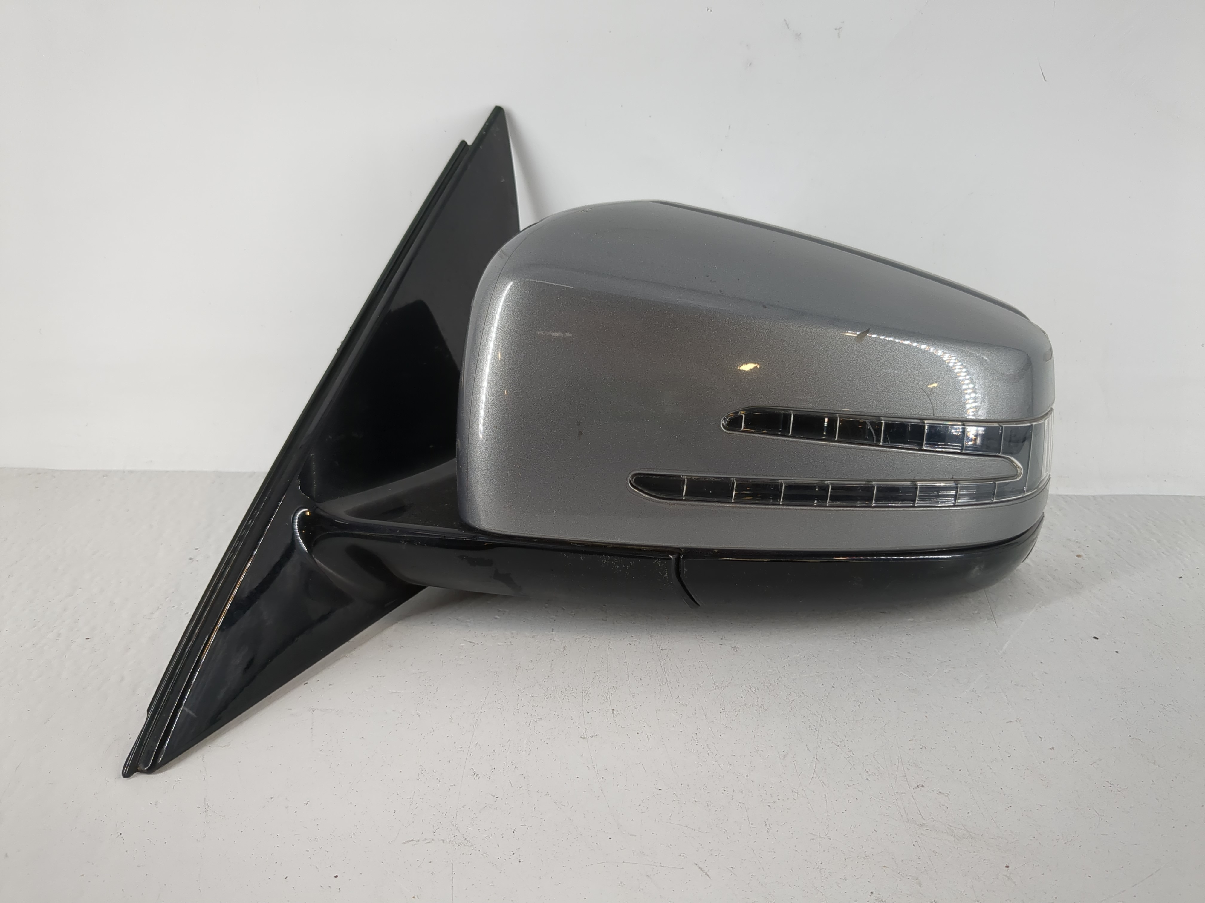 Picture of Chrysler E Class Driver Left Side View Power Door Mirror Gray 1166819