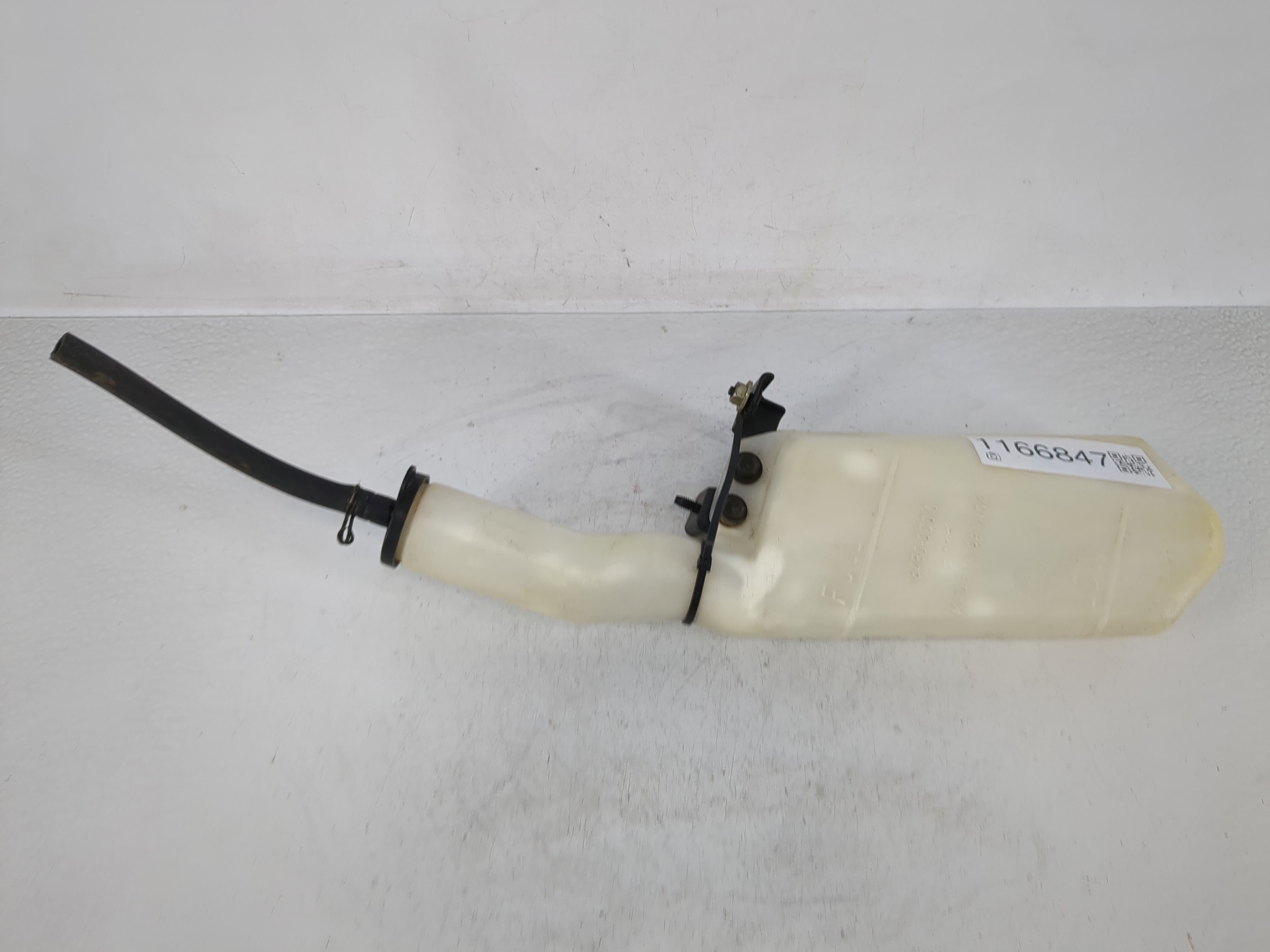 1998-2002 Toyota Corolla Radiator Coolant Overflow Expansion Tank Bottle 1166847 - Oemusedautoparts1.com