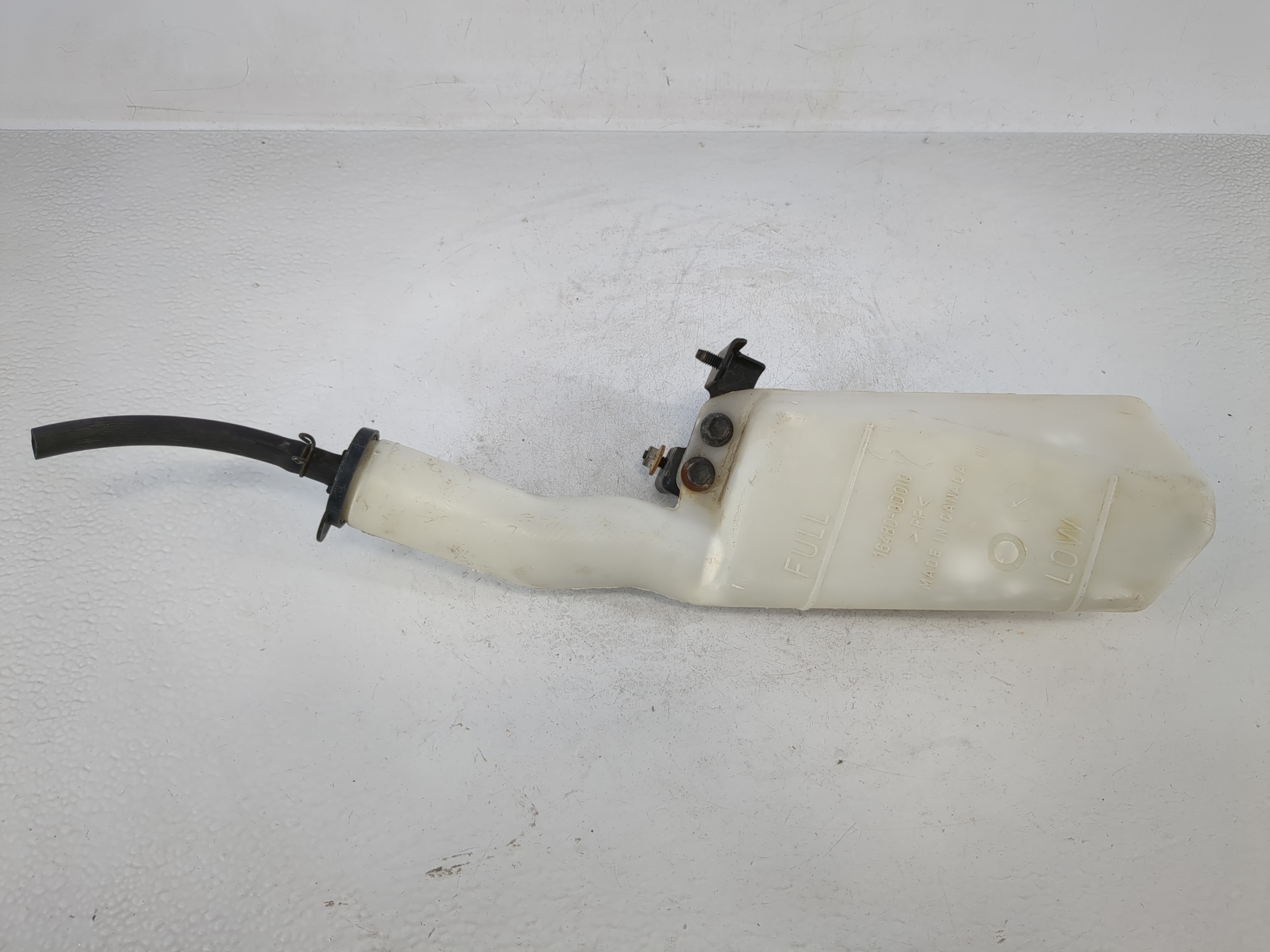 1998-2002 Toyota Corolla Radiator Coolant Overflow Expansion Tank Bottle 1166853 - Oemusedautoparts1.com