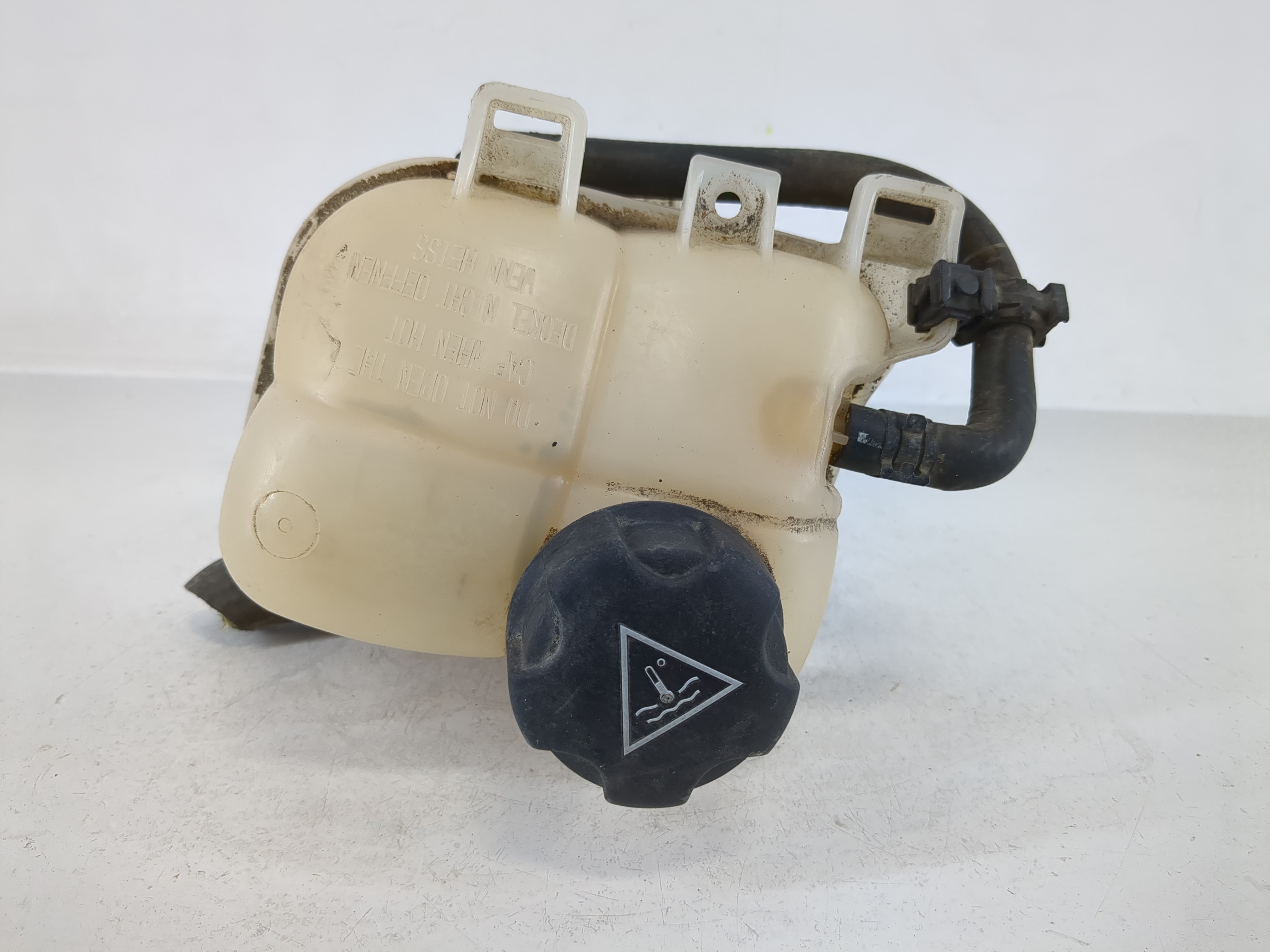 1995-2001 Bmw 740i Radiator Coolant Overflow Expansion Tank Bottle 1166857 - Oemusedautoparts1.com
