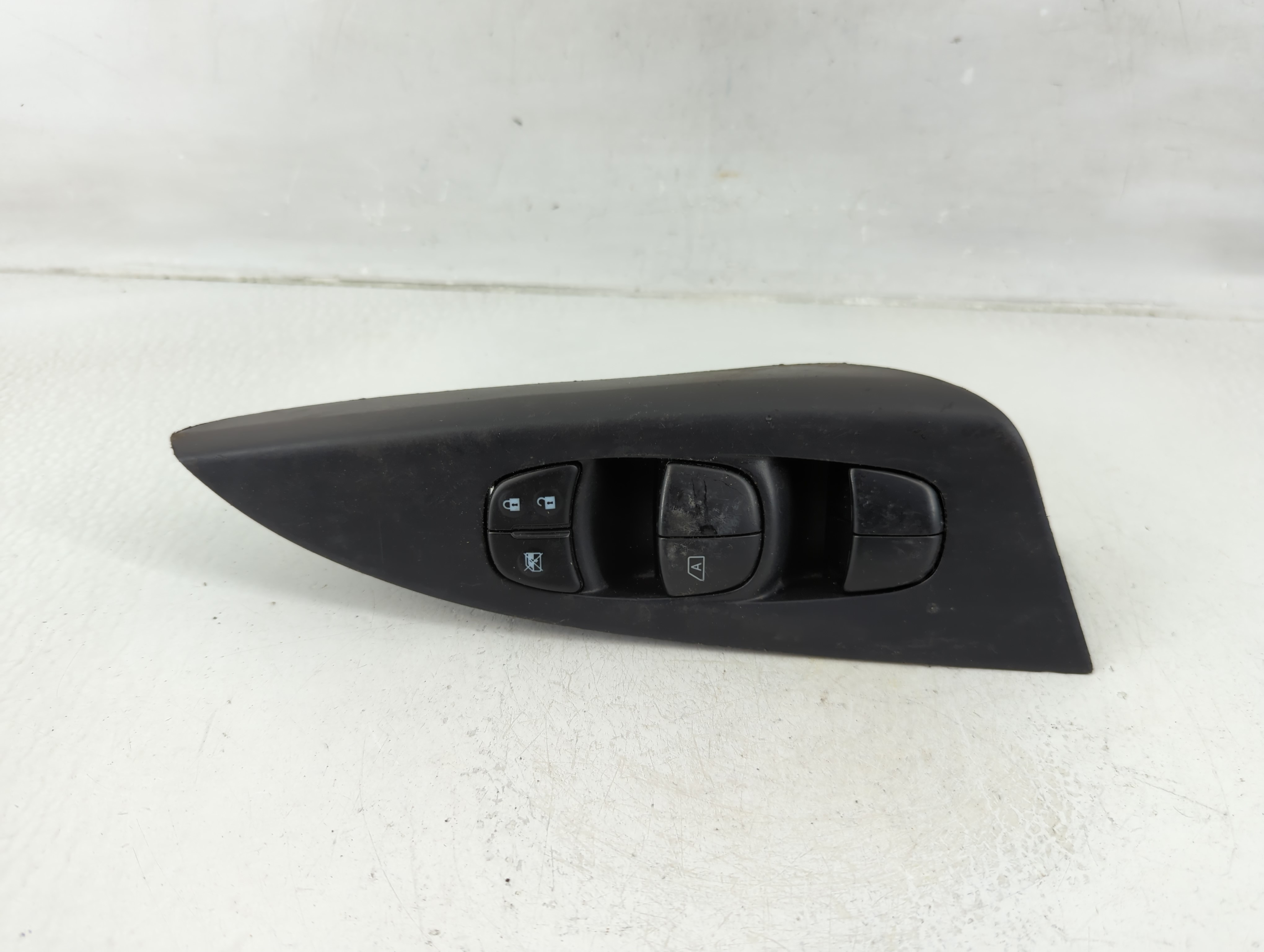 Picture of 2013-2019 Nissan Sentra Driver Left Door Master Power Window Switch 1166901