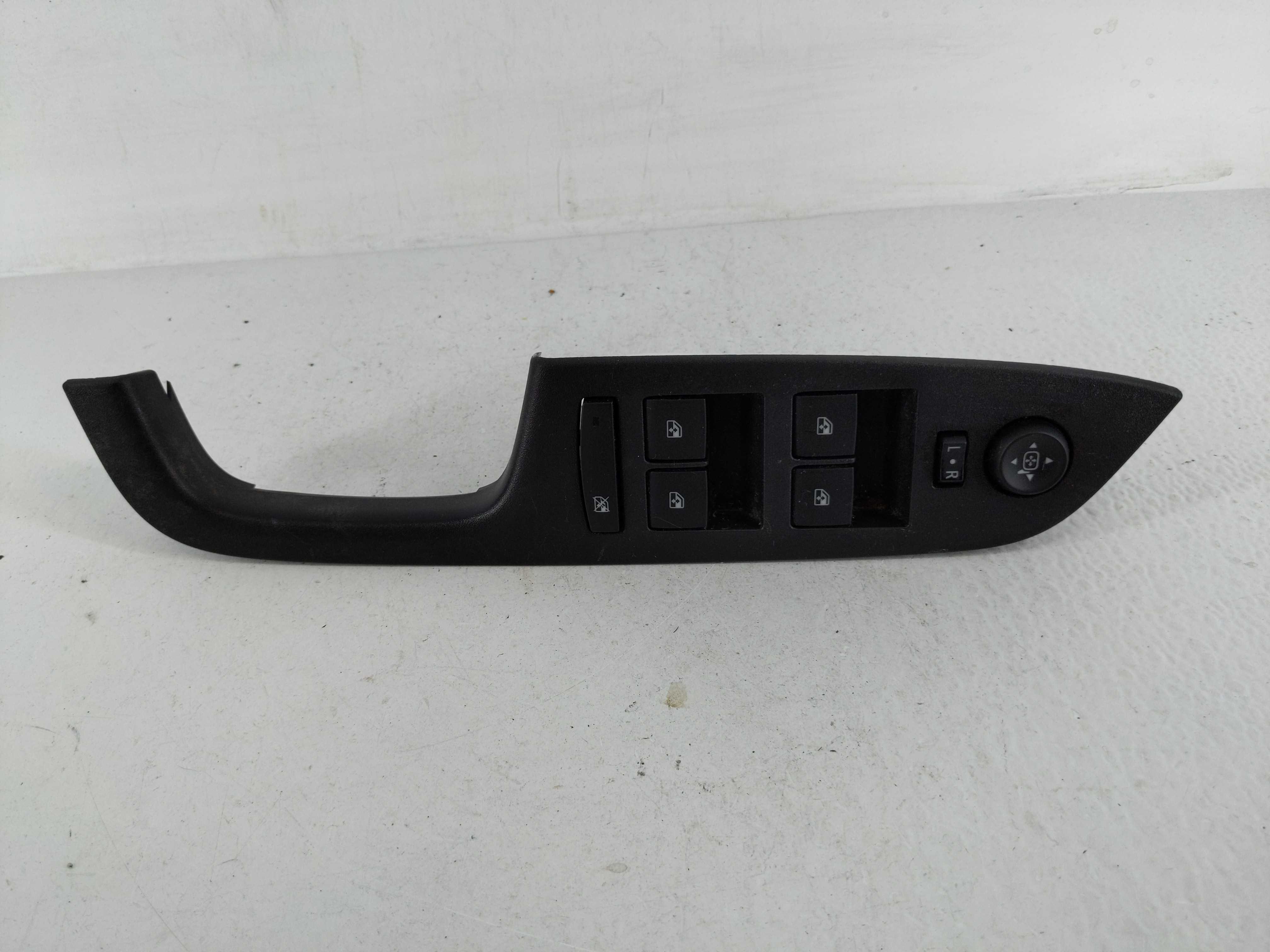 Picture of 2010-2017 Gmc Terrain Driver Left Door Master Power Window Switch 1166940
