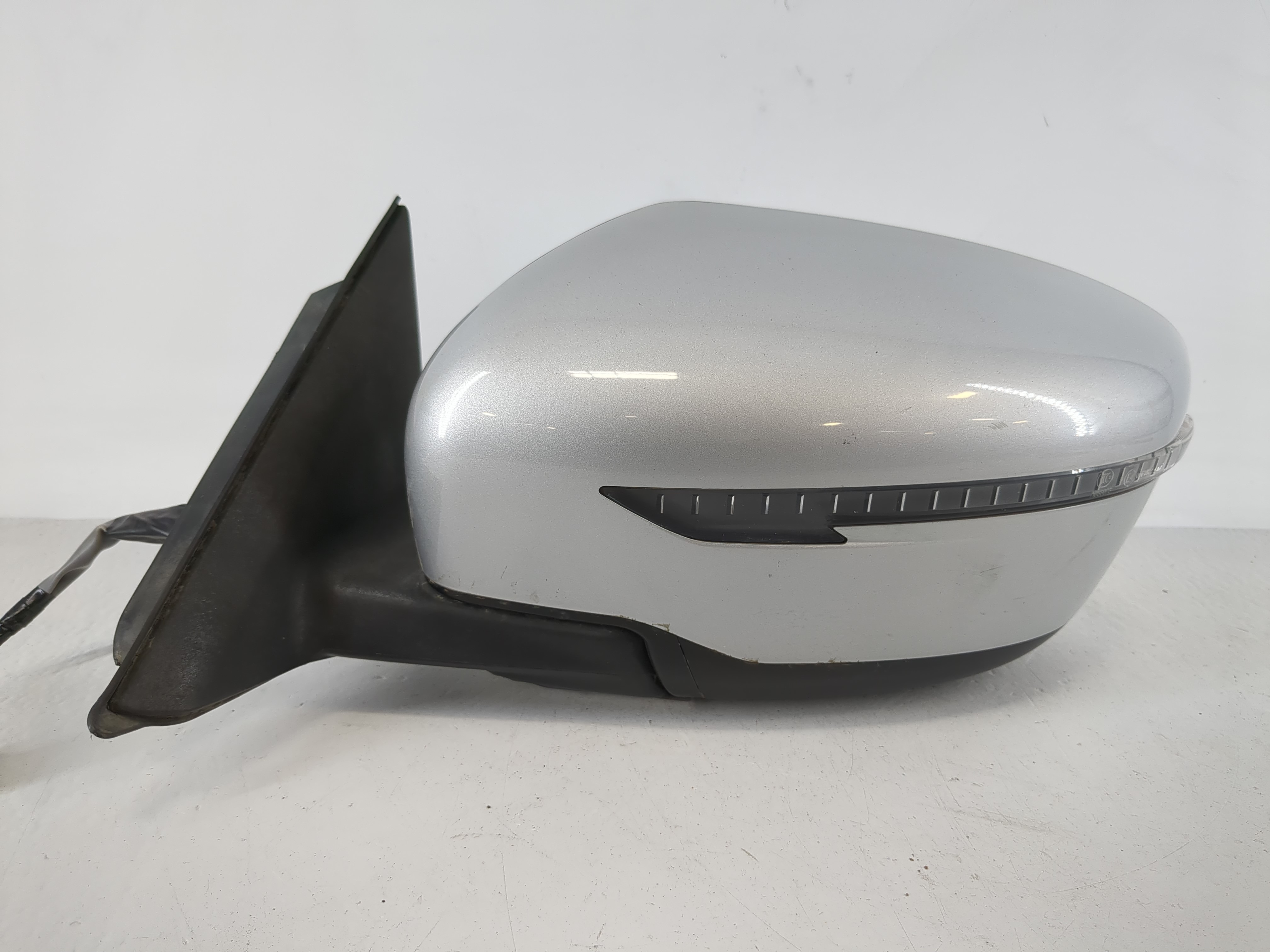 Picture of 2014-2016 Nissan Rogue Driver Left Side View Power Door Mirror Gray 1167014
