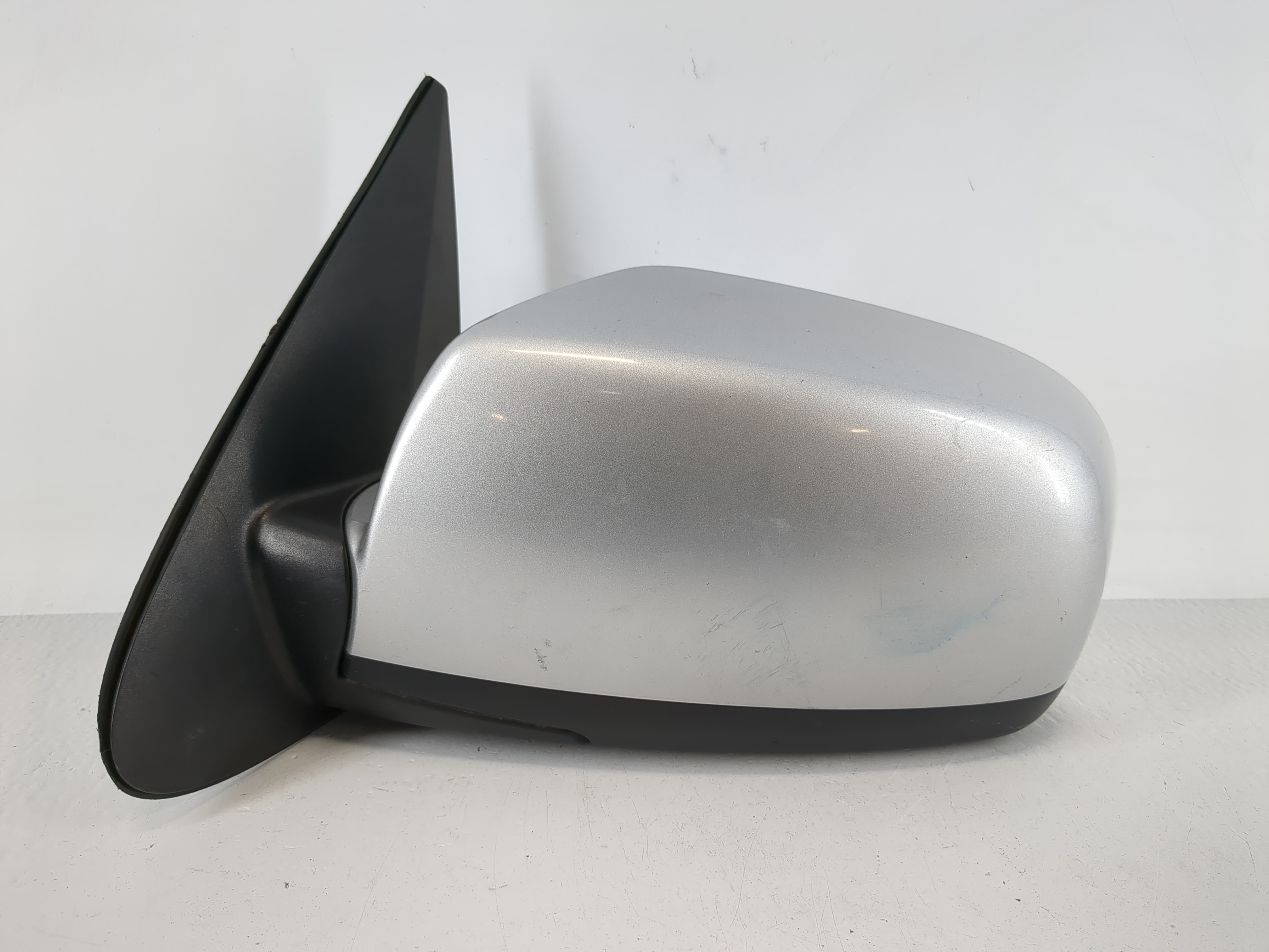 Picture of 2005-2006 Hyundai Santa Fe Driver Left Side View Power Door Mirror Gray 1167054