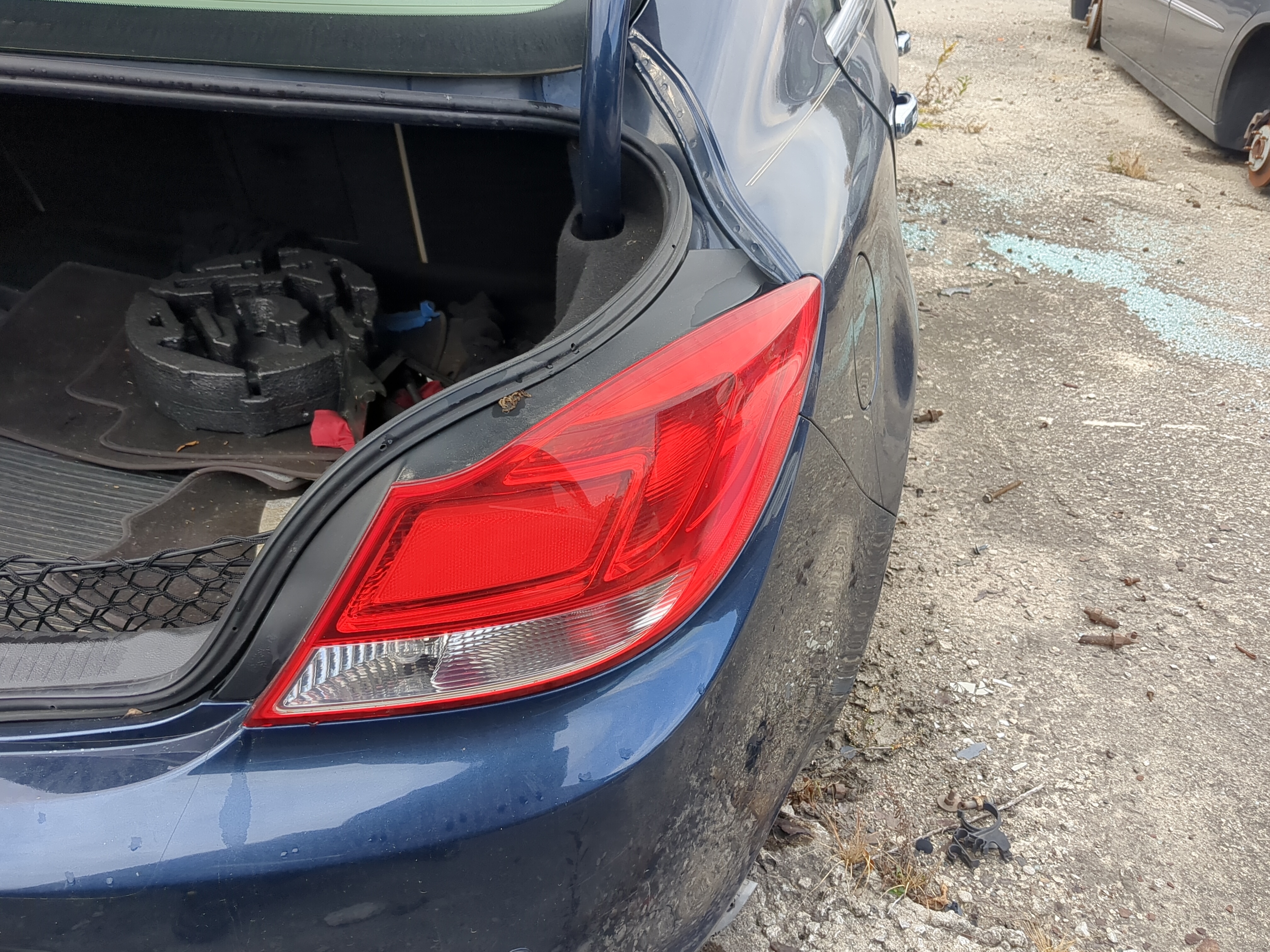 Picture of 2011-2013 Buick Regal Passenger Right Side Tail Light Taillight Oem 1167399