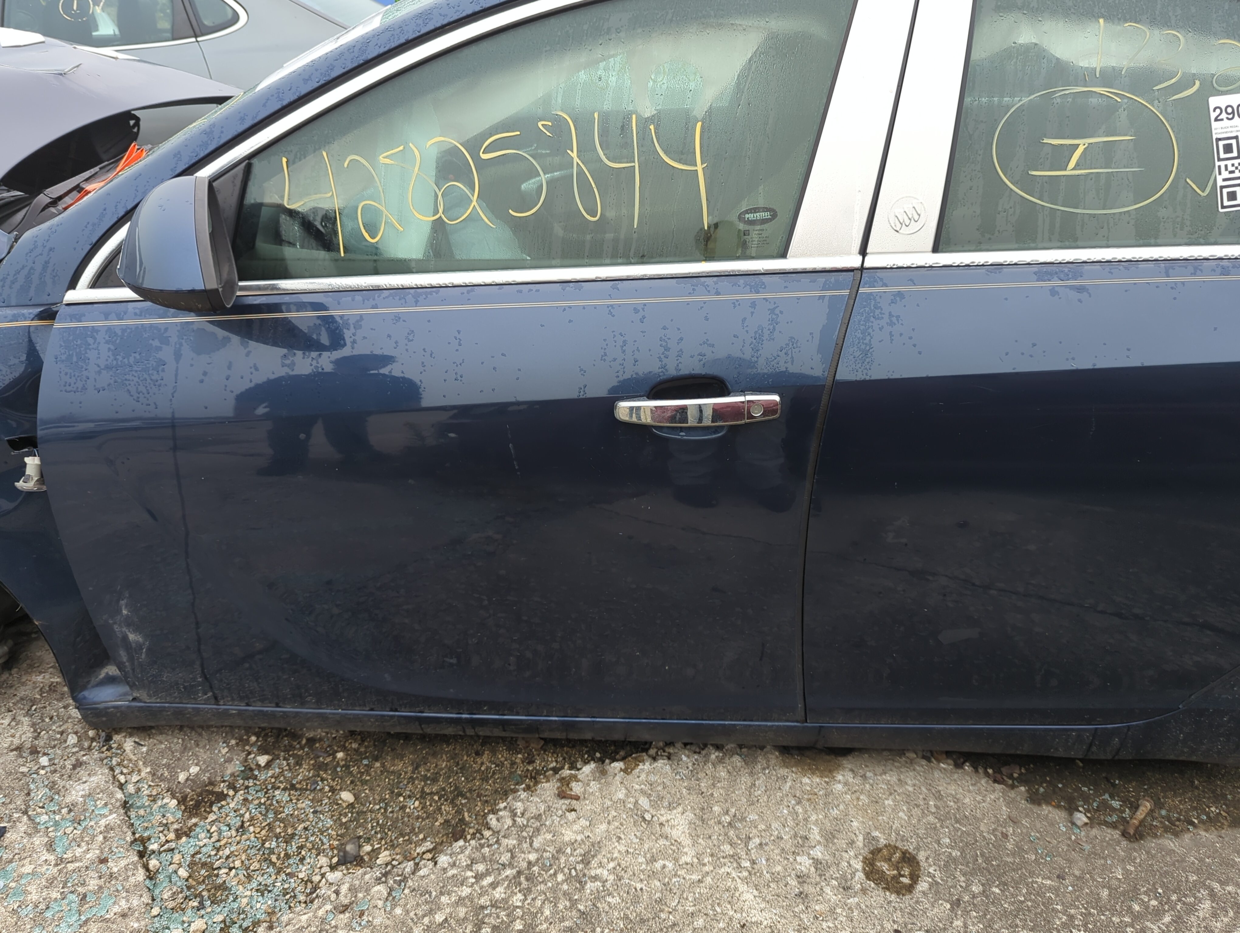 2011-2011 Buick Regal Driver Front Door Oem 1167457 - Oemusedautoparts1.com