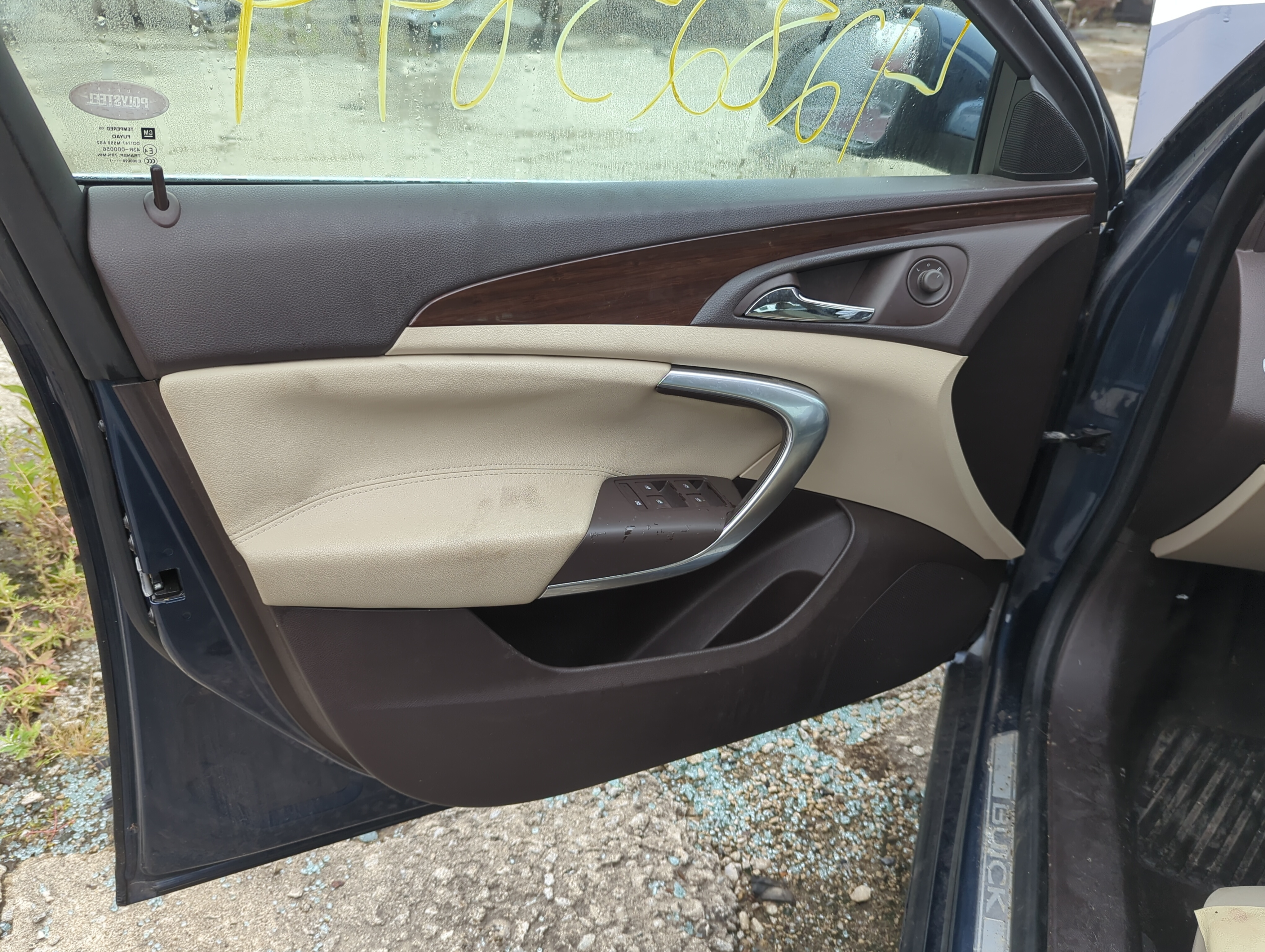 Picture of 2011 Buick Regal Front Left Driver Interior Door Panel Trim 1167536