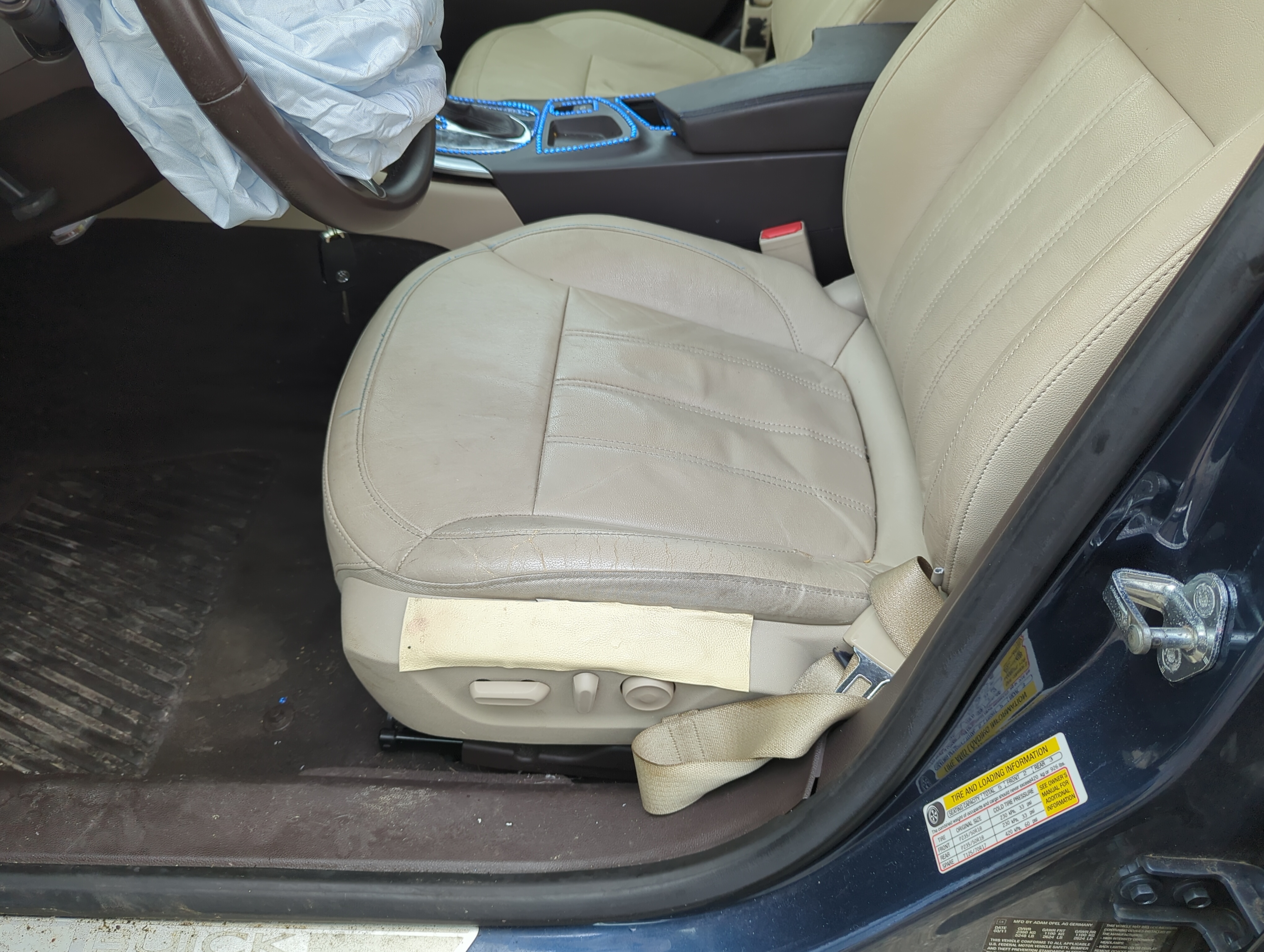 2011-2011 Buick Regal Driver Front Seat Oem 1167540 - Oemusedautoparts1.com