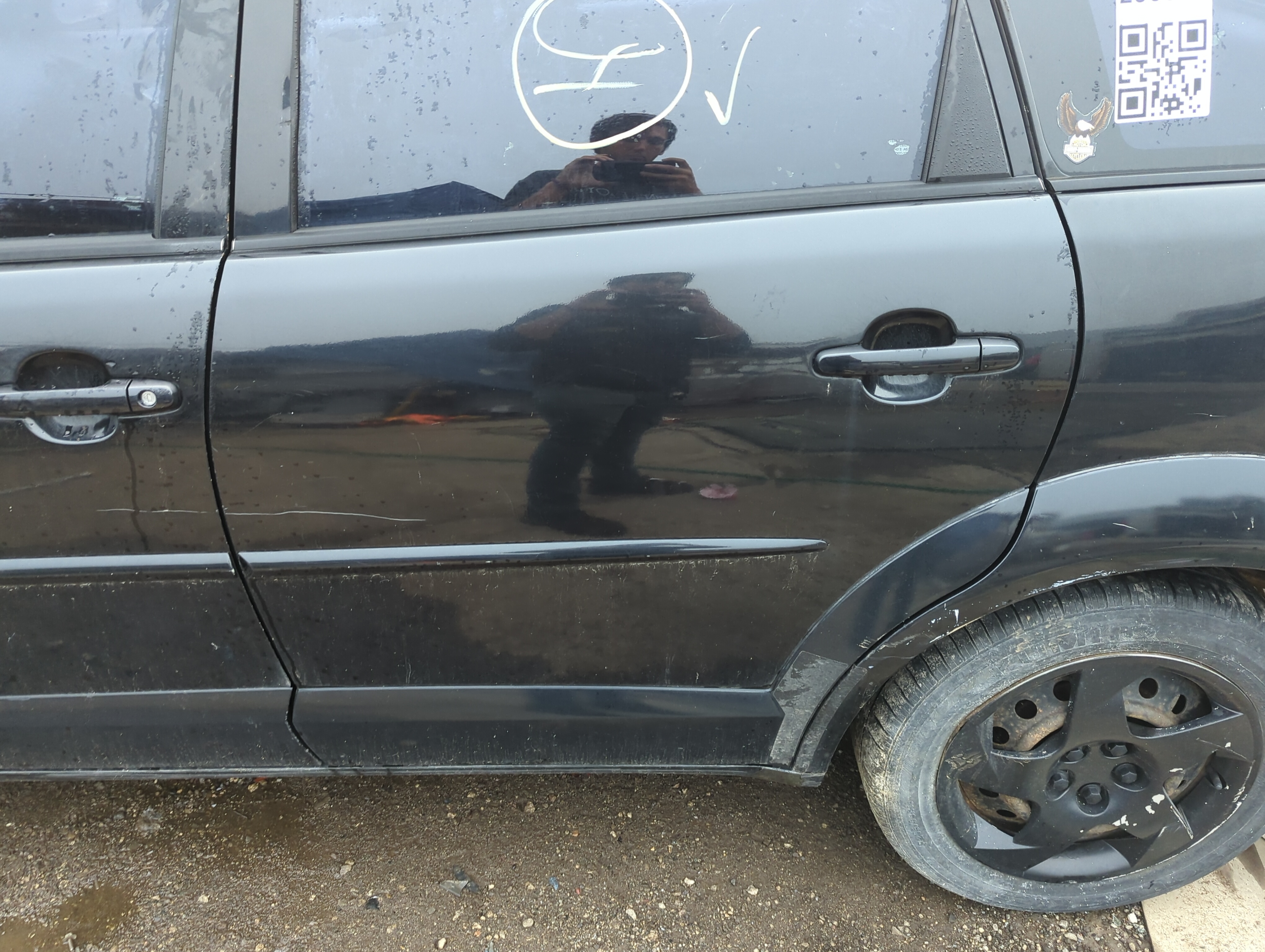 2003-2008 Pontiac Vibe Driver Rear Door Oem 1167729 - Oemusedautoparts1.com