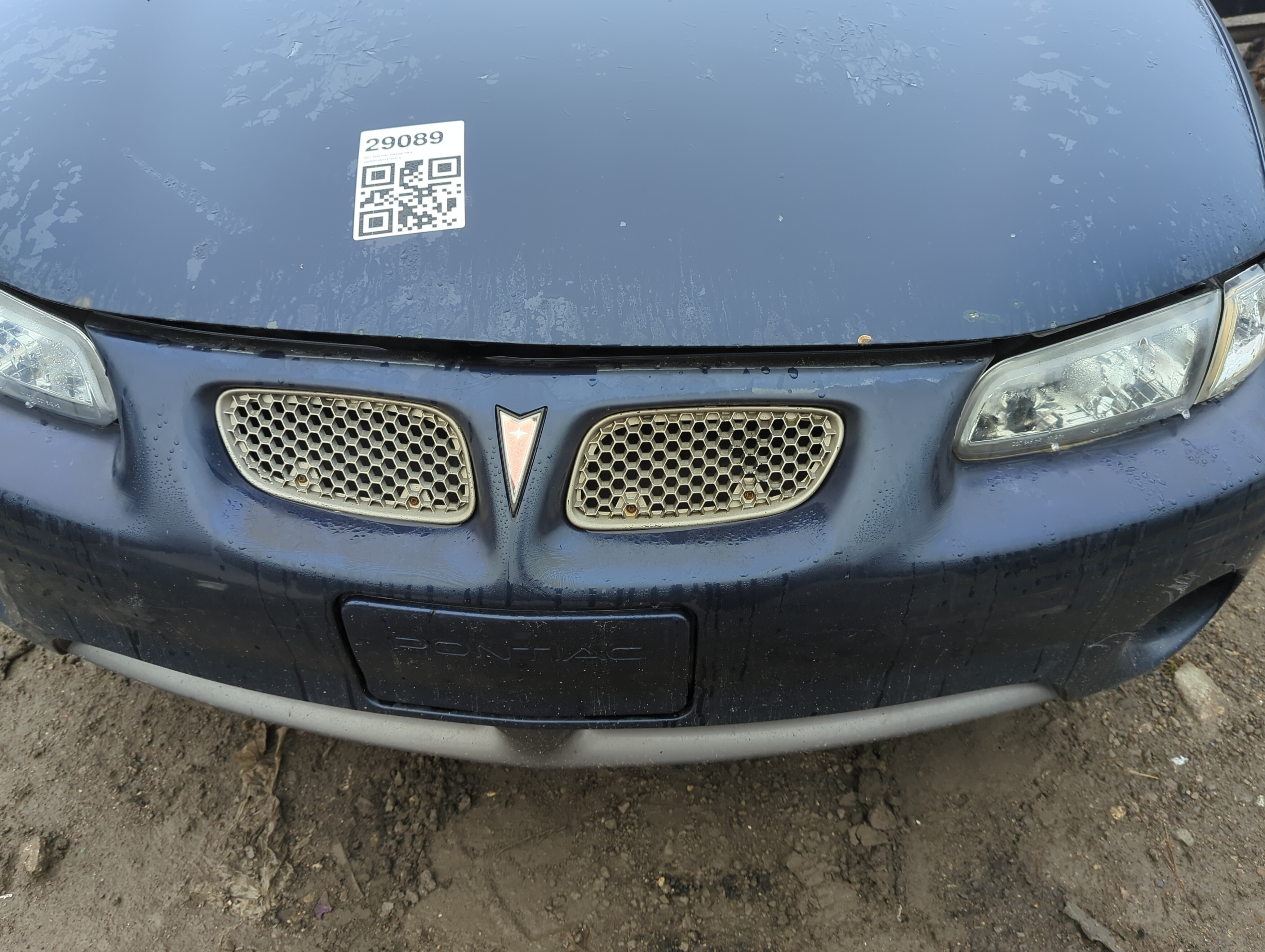 1997-2003 Pontiac Grand Prix Front Grille Bumper Not Included 1167957 - Oemusedautoparts1.com