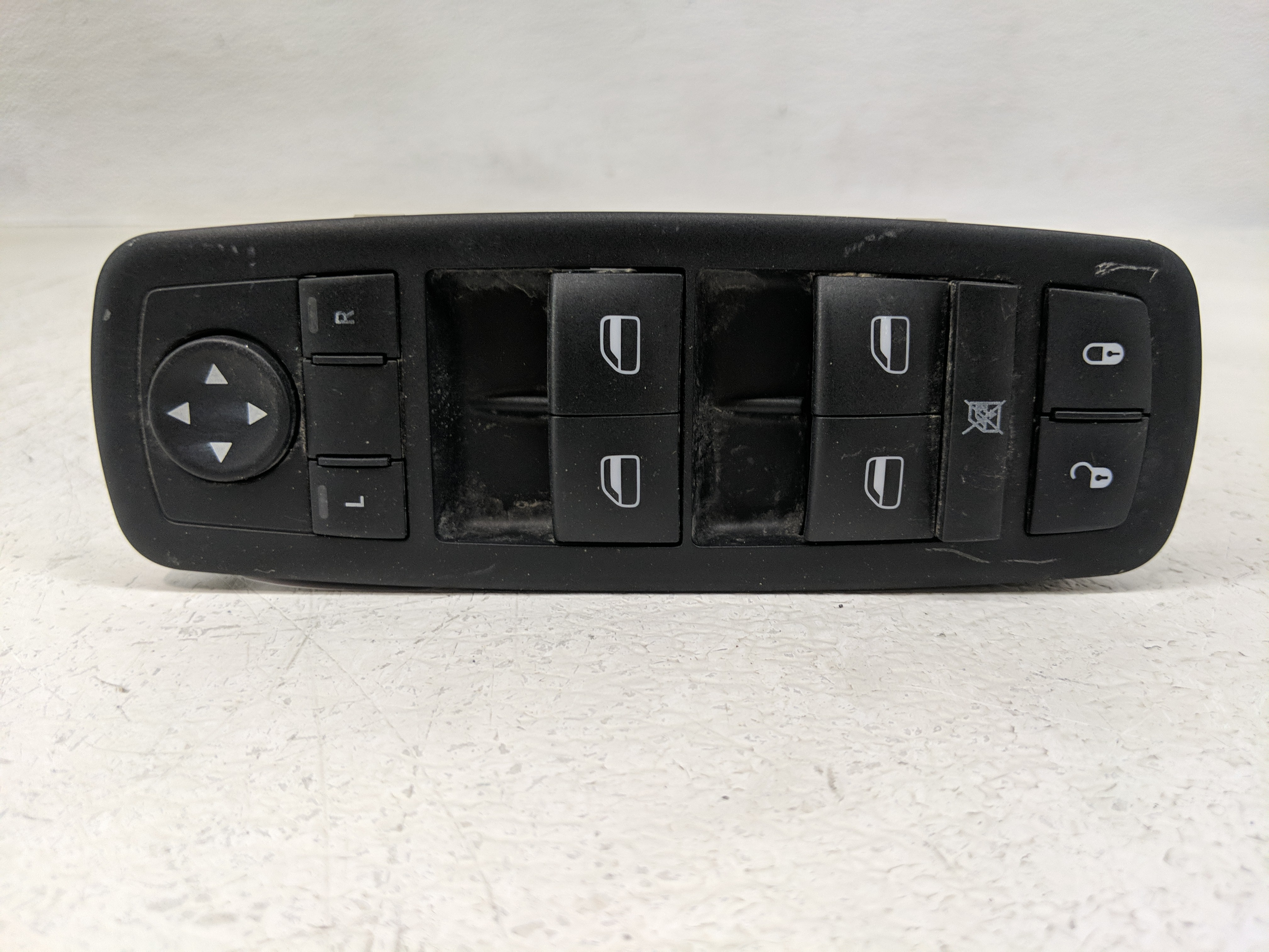 Picture of 2008 Chrysler Town & Country Driver Left Door Master Power Window Switch 1168094