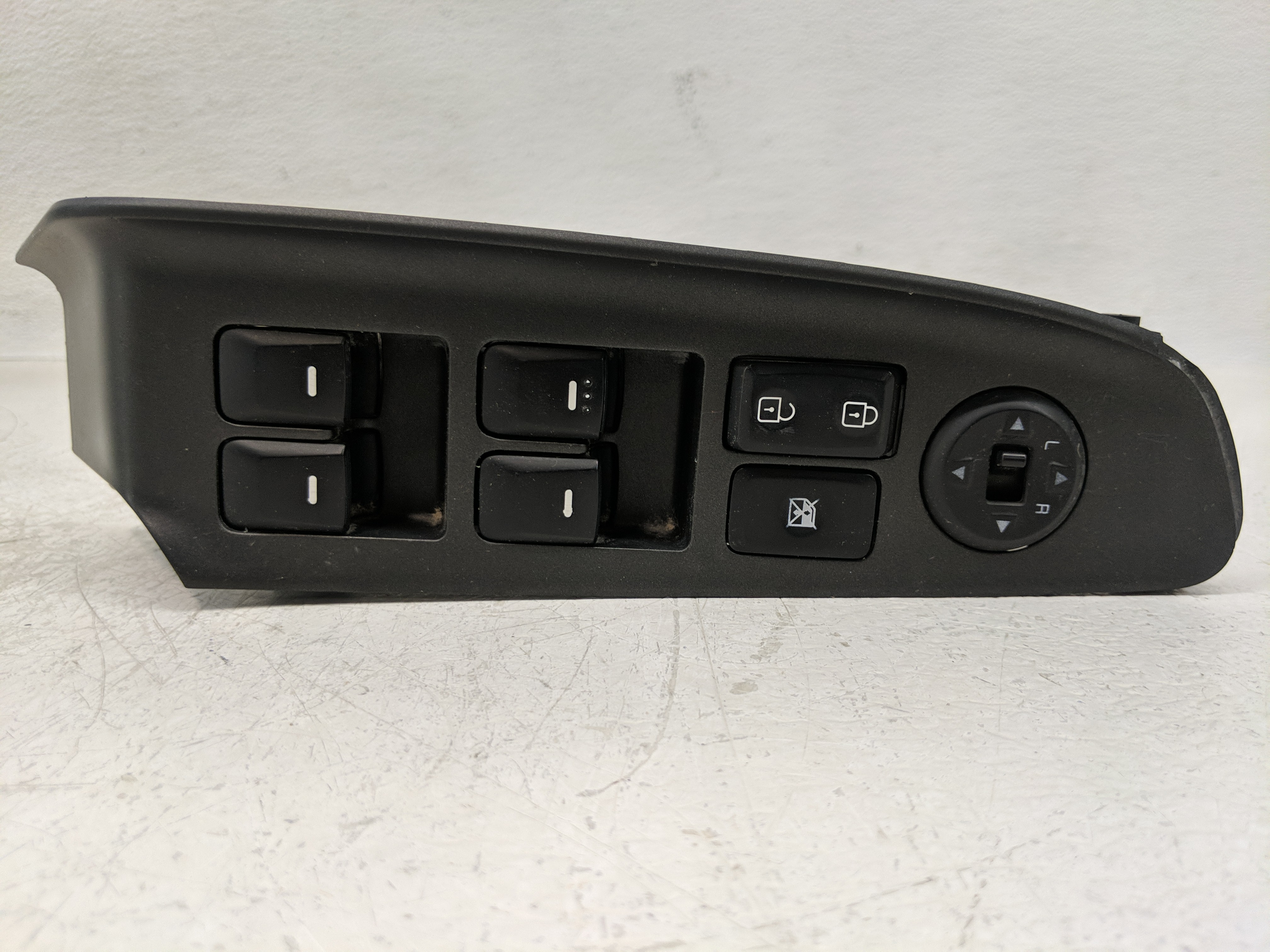 Picture of 2014-2018 Kia Forte Driver Left Door Master Power Window Switch 1168098