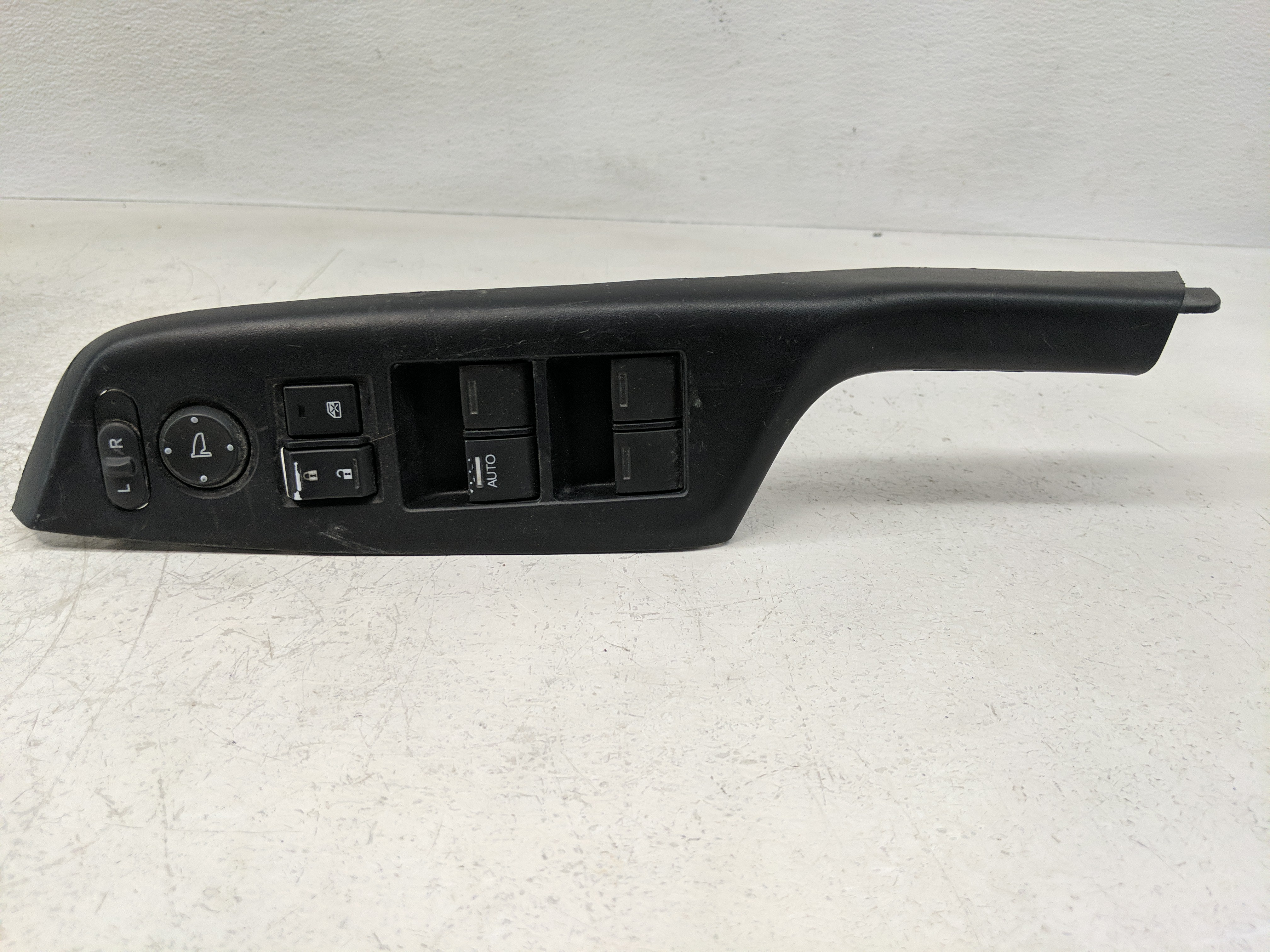 Picture of 2014-2015 Honda Civic Driver Left Door Master Power Window Switch 1168101