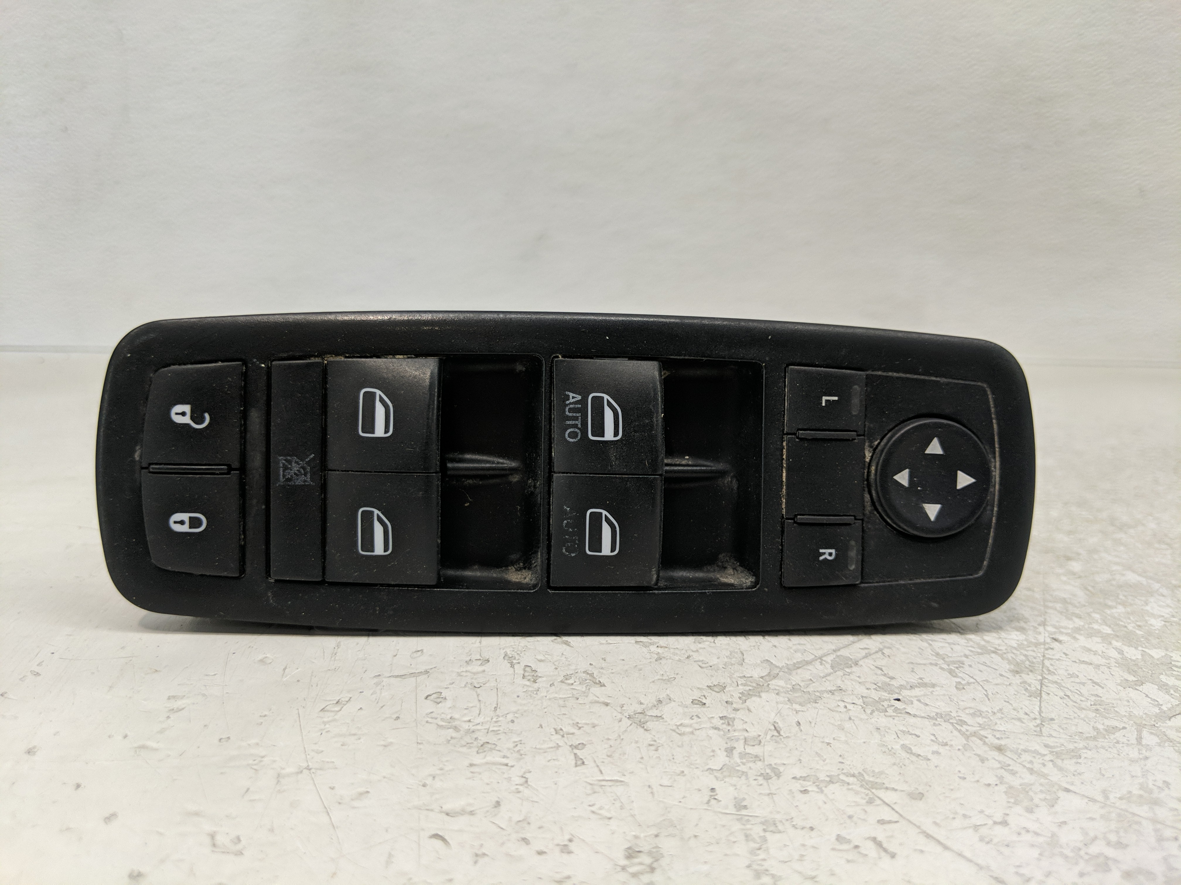 Picture of 2012 Chrysler Town & Country Driver Left Door Master Power Window Switch 1168103