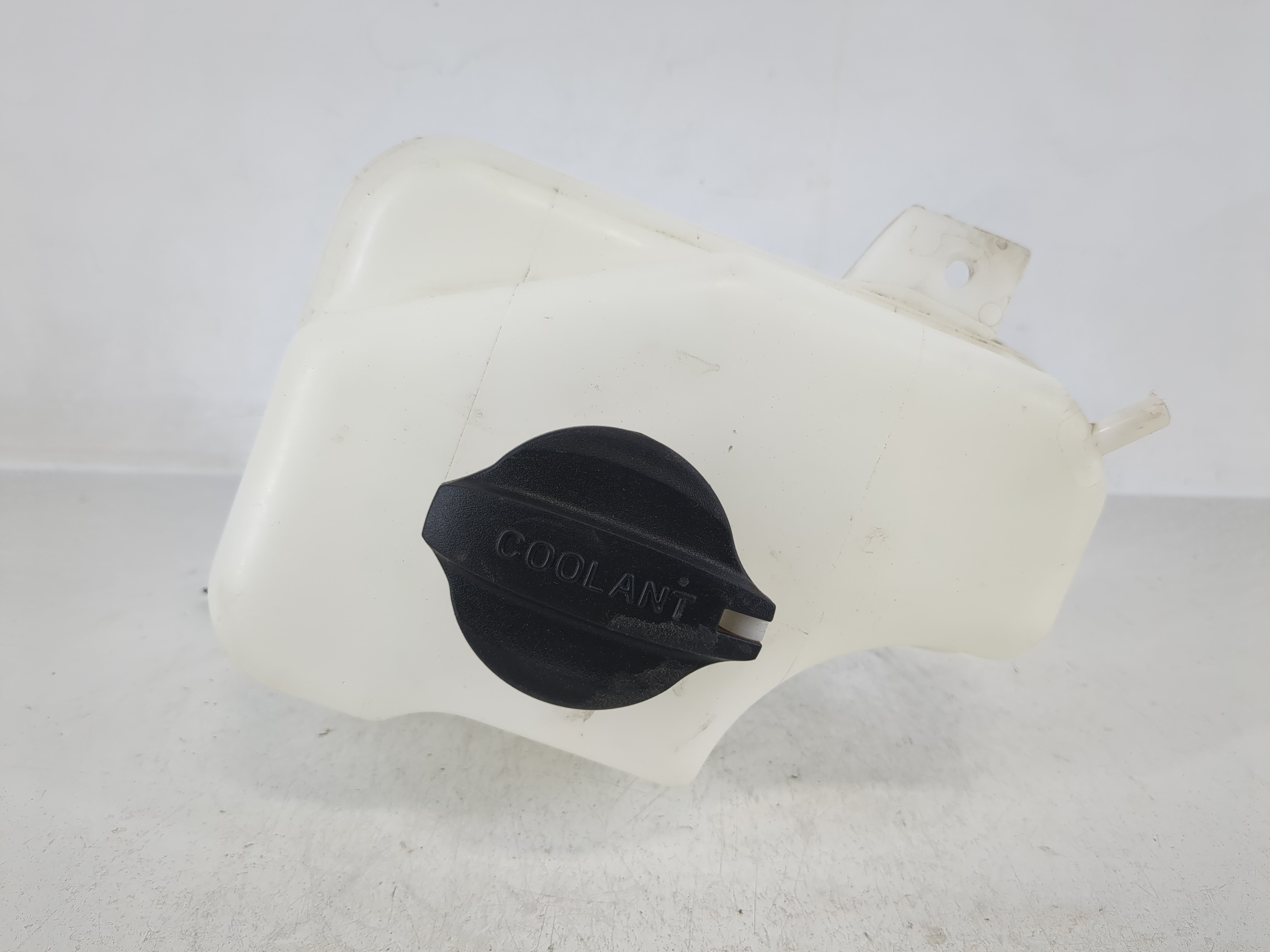 2011-2016 Kia Optima Radiator Coolant Overflow Expansion Tank Bottle 1168112 - Oemusedautoparts1.com
