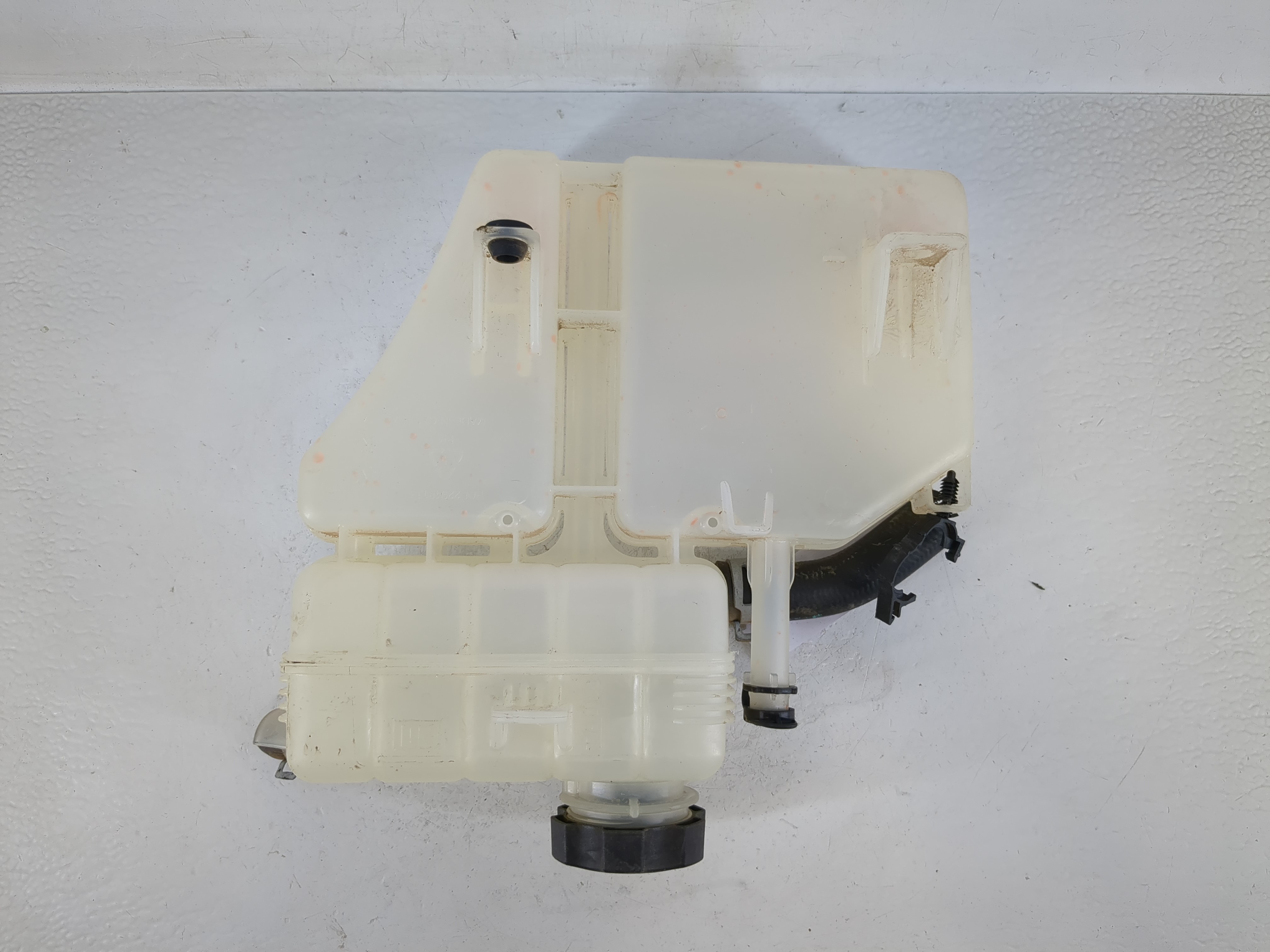Picture of Cadillac Ats Windshield Washer Fluid Reservoir Bottle Oem 1168120