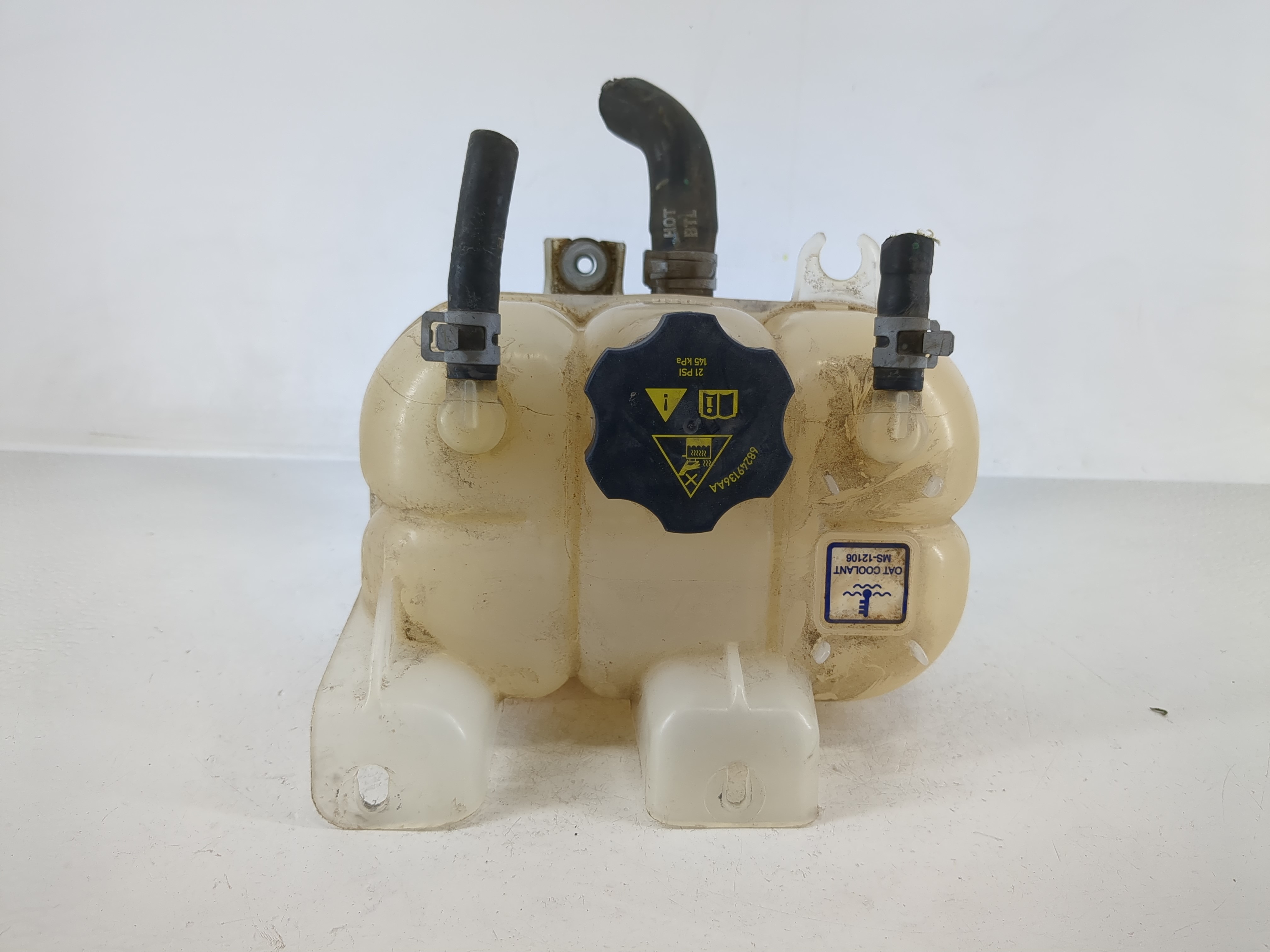 Chrysler Pacifica Windshield Washer Fluid Reservoir Bottle Oem 1168121 - Oemusedautoparts1.com