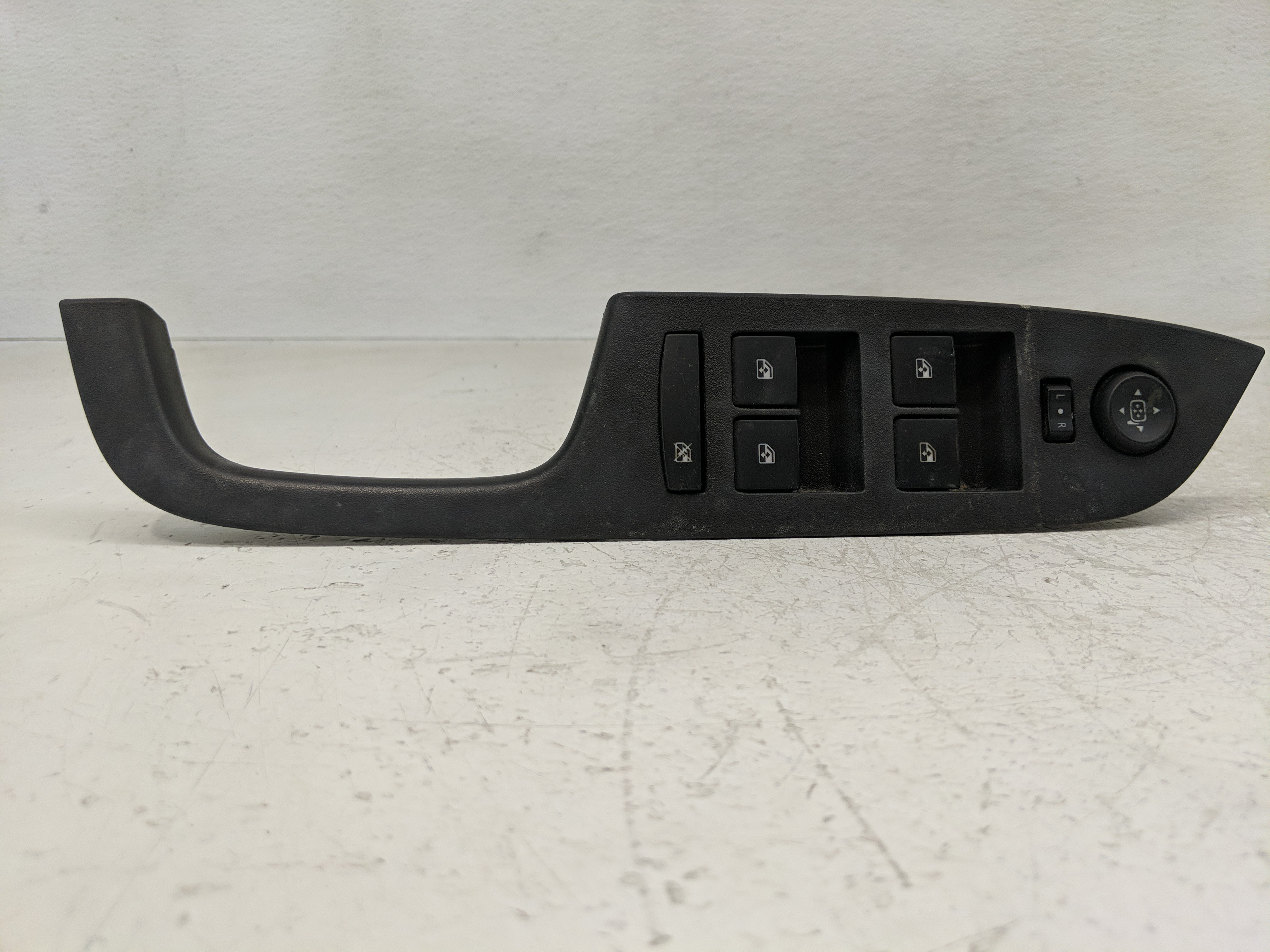 Picture of 2010-2017 Chevrolet Equinox Driver Left Door Master Power Window Switch 1168137