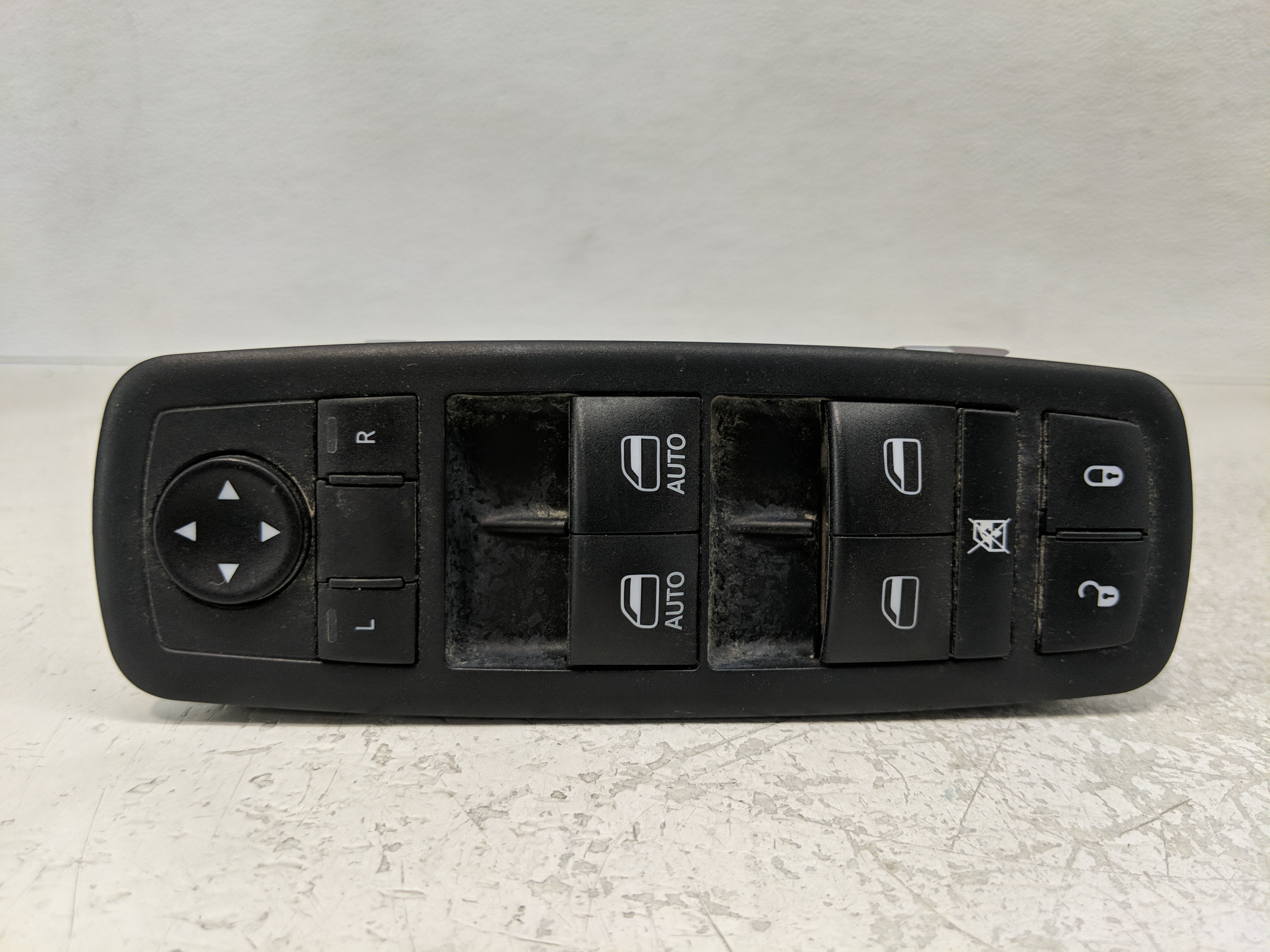 Picture of 2015-2019 Chrysler 300 Driver Left Door Master Power Window Switch 1168167
