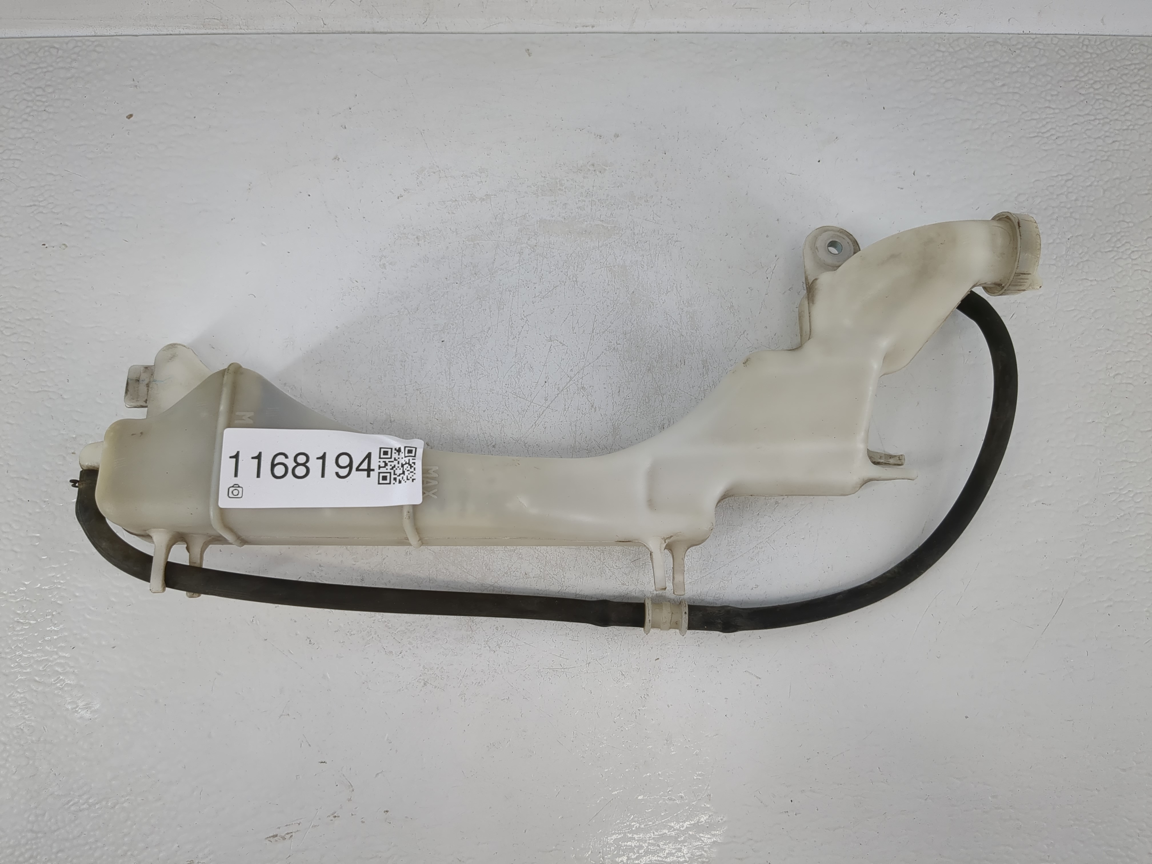 Picture of Honda Civic Windshield Washer Fluid Reservoir Bottle Oem 1168194