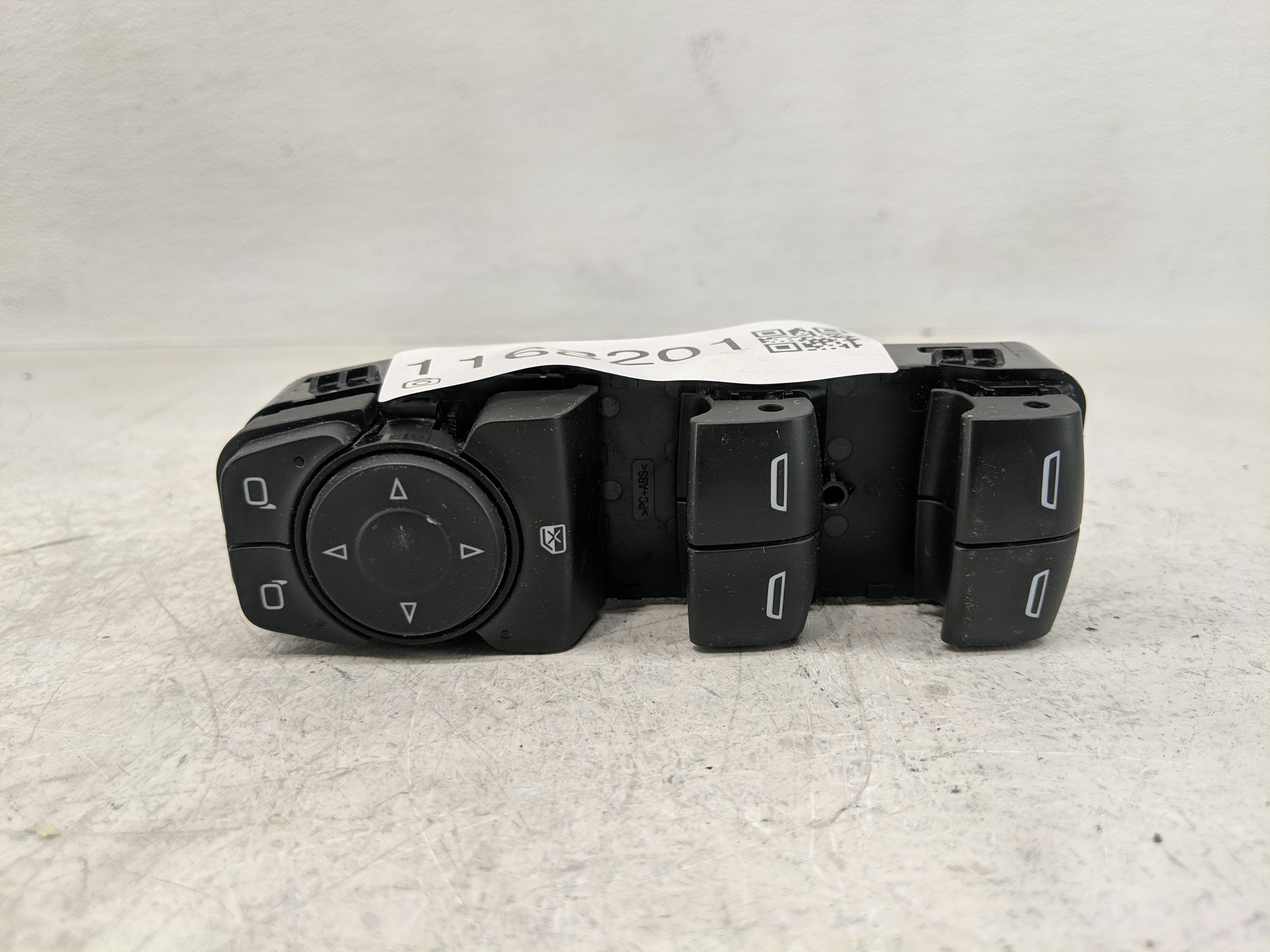 Picture of 2018-2022 Chevrolet Traverse Driver Left Door Master Power Window Switch 1168201
