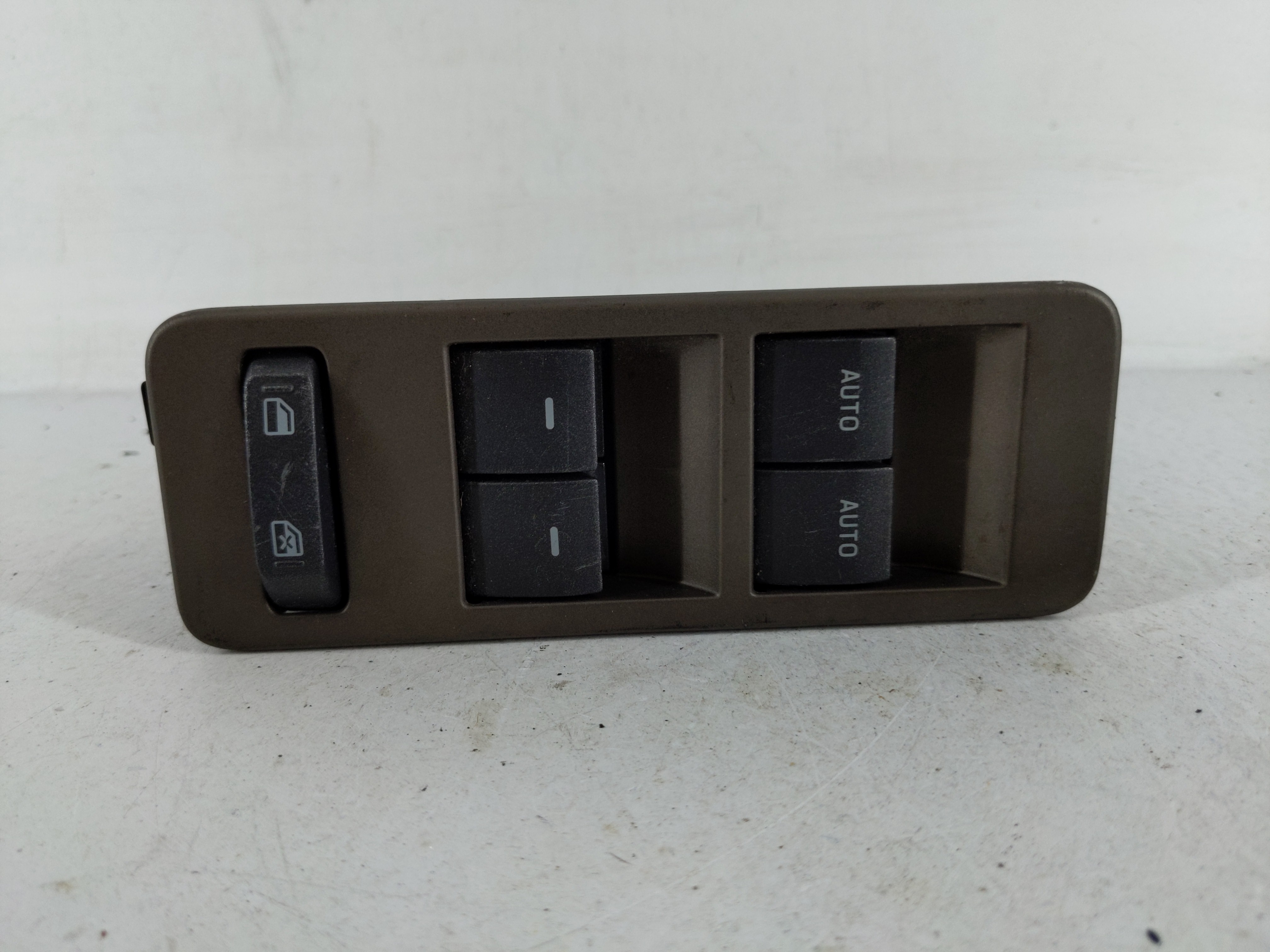 Picture of 2011-2015 Lincoln Mkx Driver Left Door Master Power Window Switch 1168223