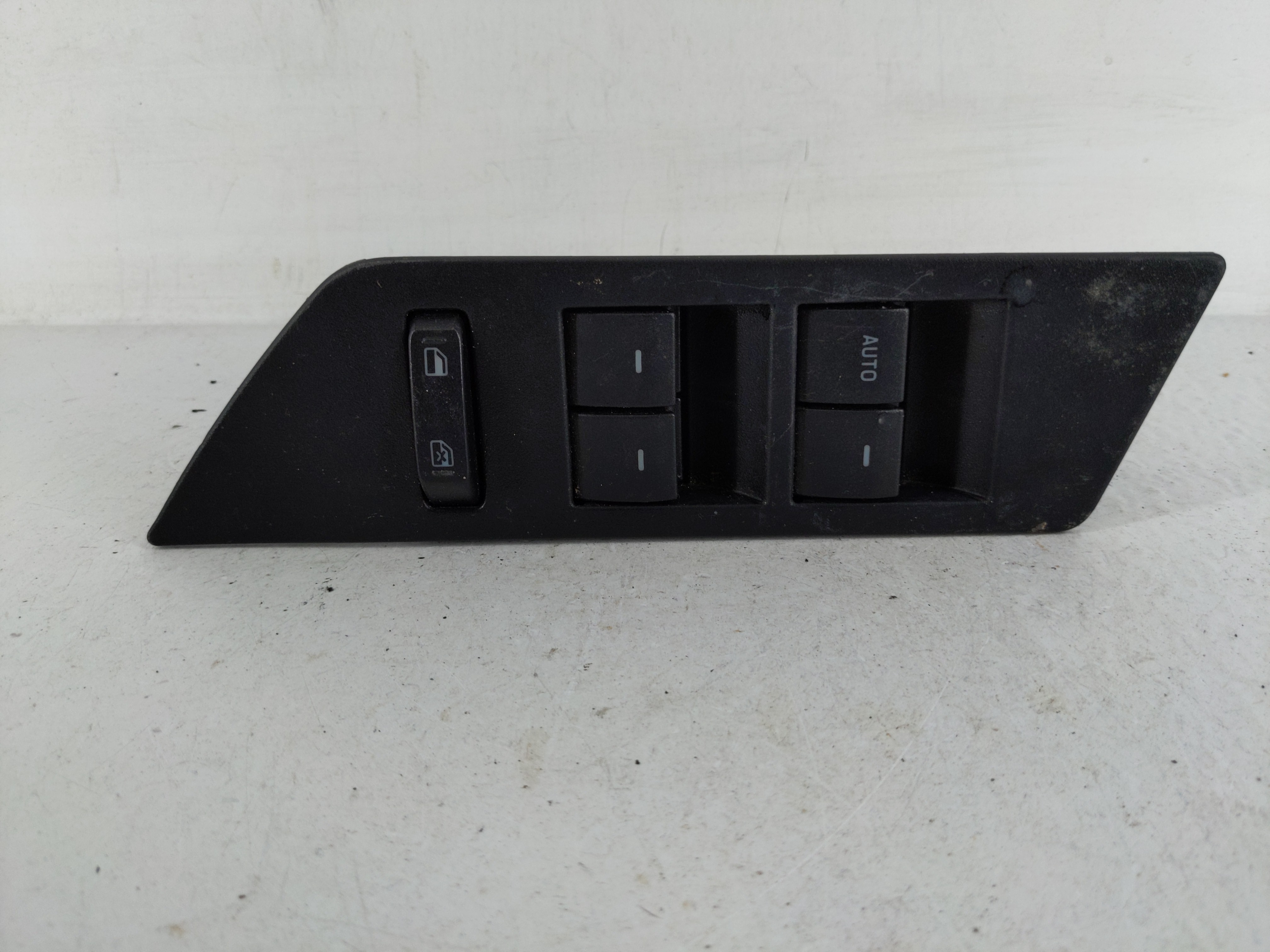 Picture of 2011-2014 Ford Edge Driver Left Door Master Power Window Switch 1168226