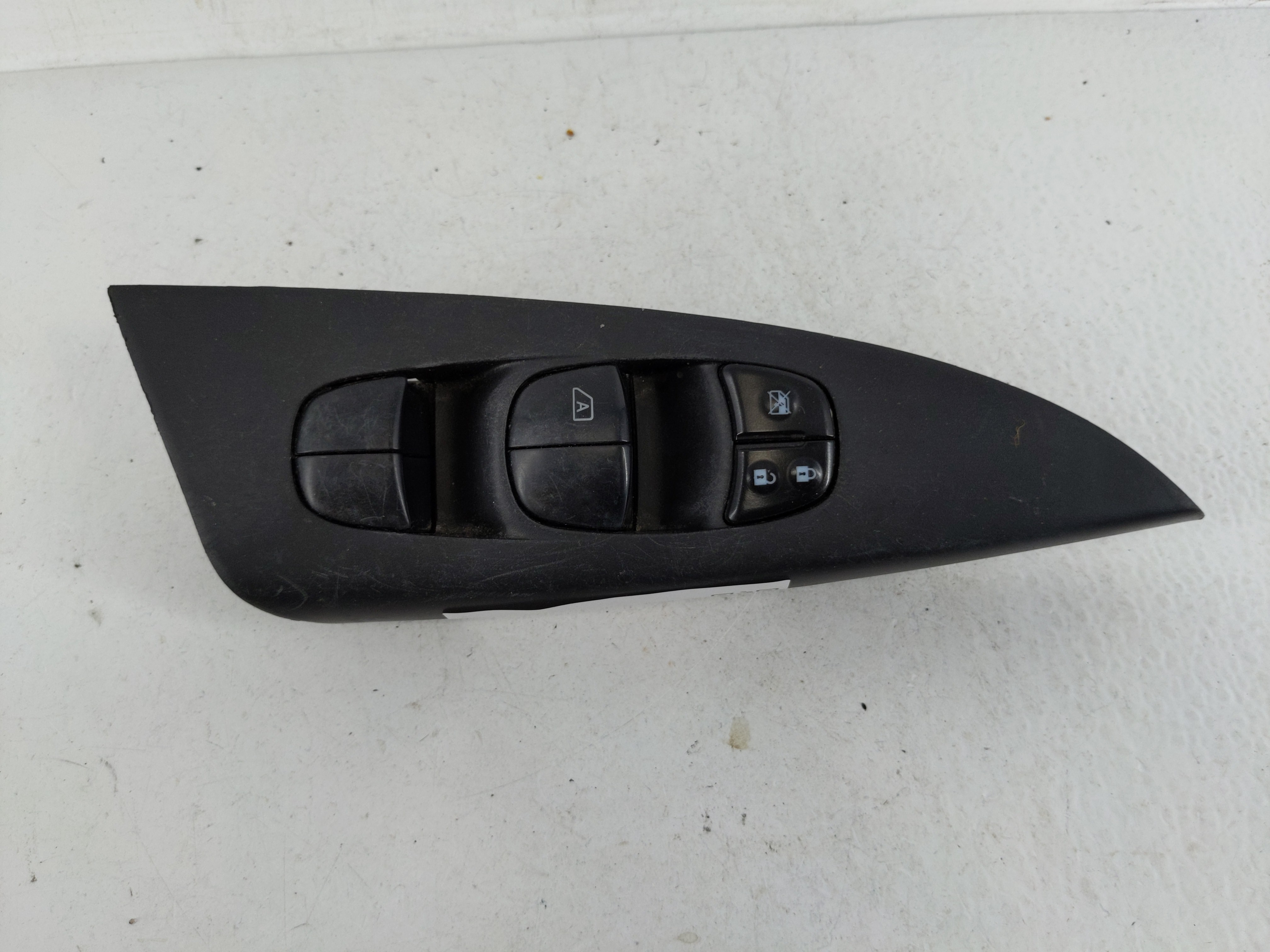 Picture of 2013-2019 Nissan Sentra Driver Left Door Master Power Window Switch 1168239