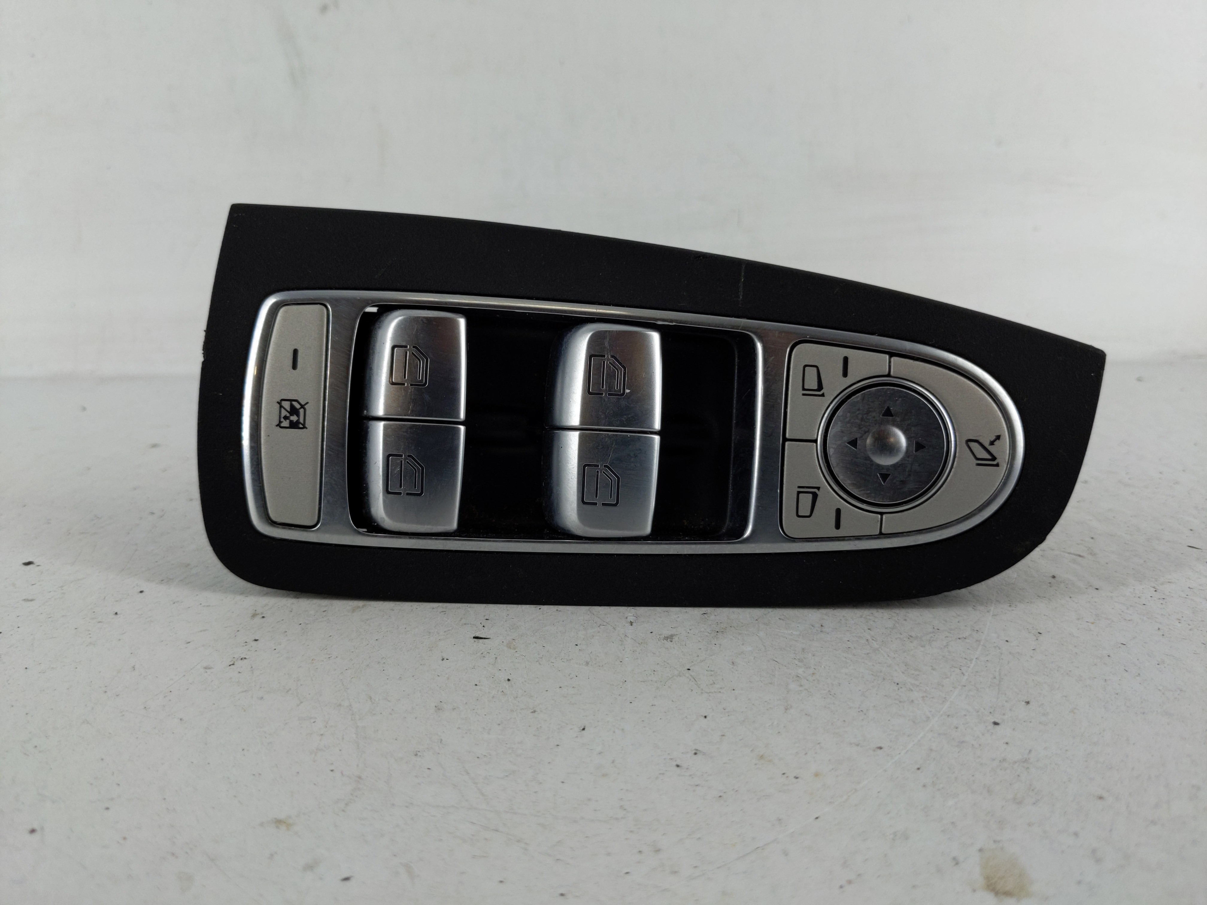 Picture of 2016 Mercedes-benz Glc300 Driver Left Door Master Power Window Switch 1168250