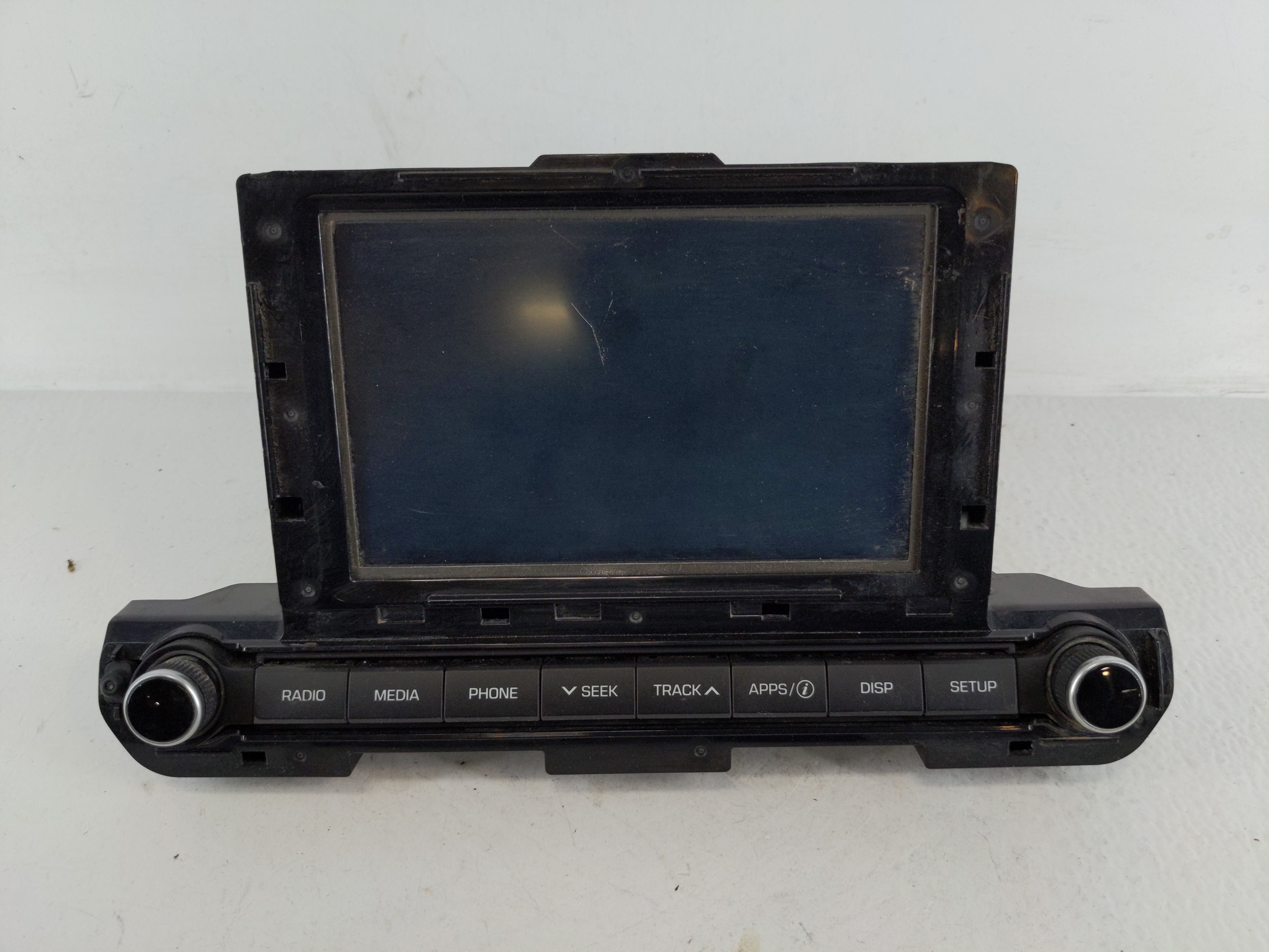 2017-2018 Hyundai Elantra Am Fm Cd Player Radio Receiver 1168321 - Oemusedautoparts1.com