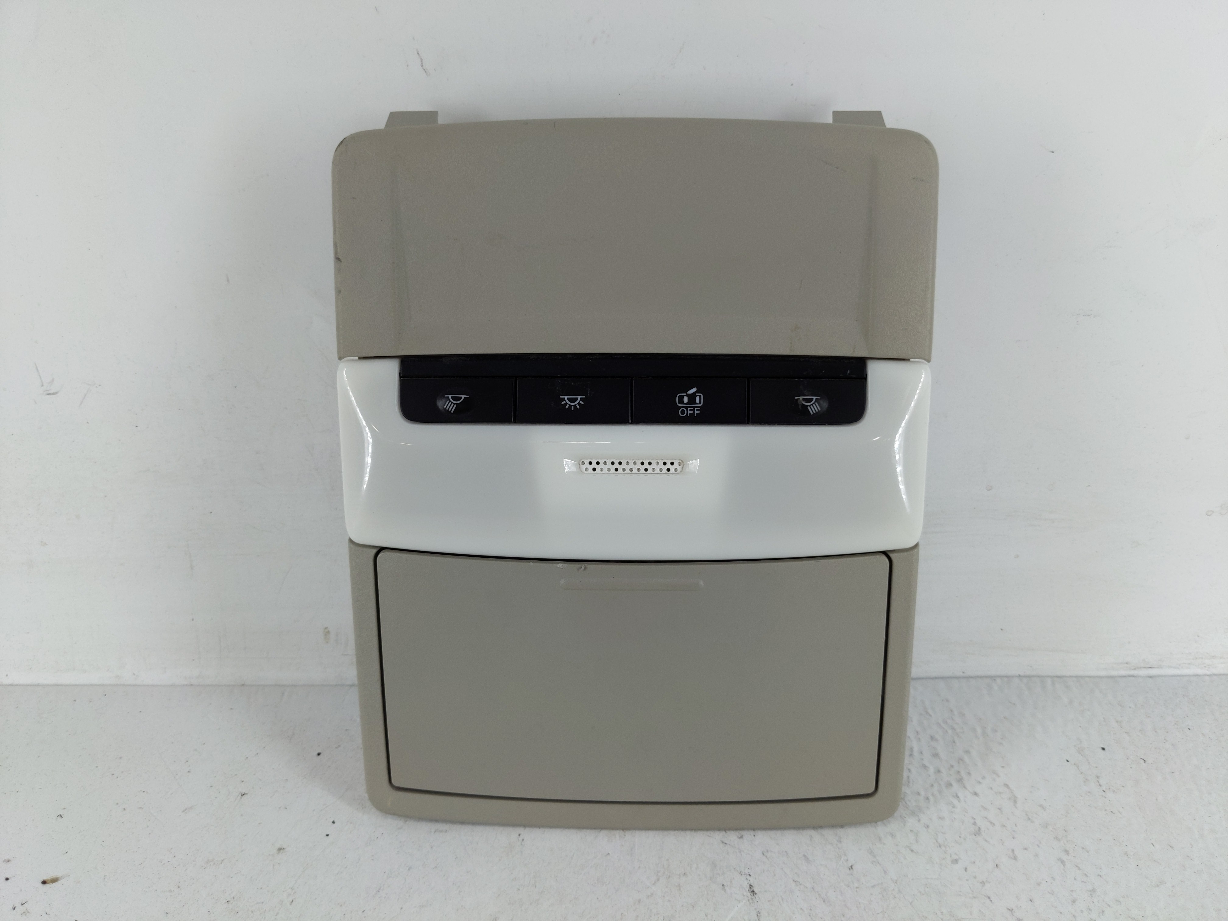 2022 Nissan Sentra Overhead Roof Console 1168342 - Oemusedautoparts1.com