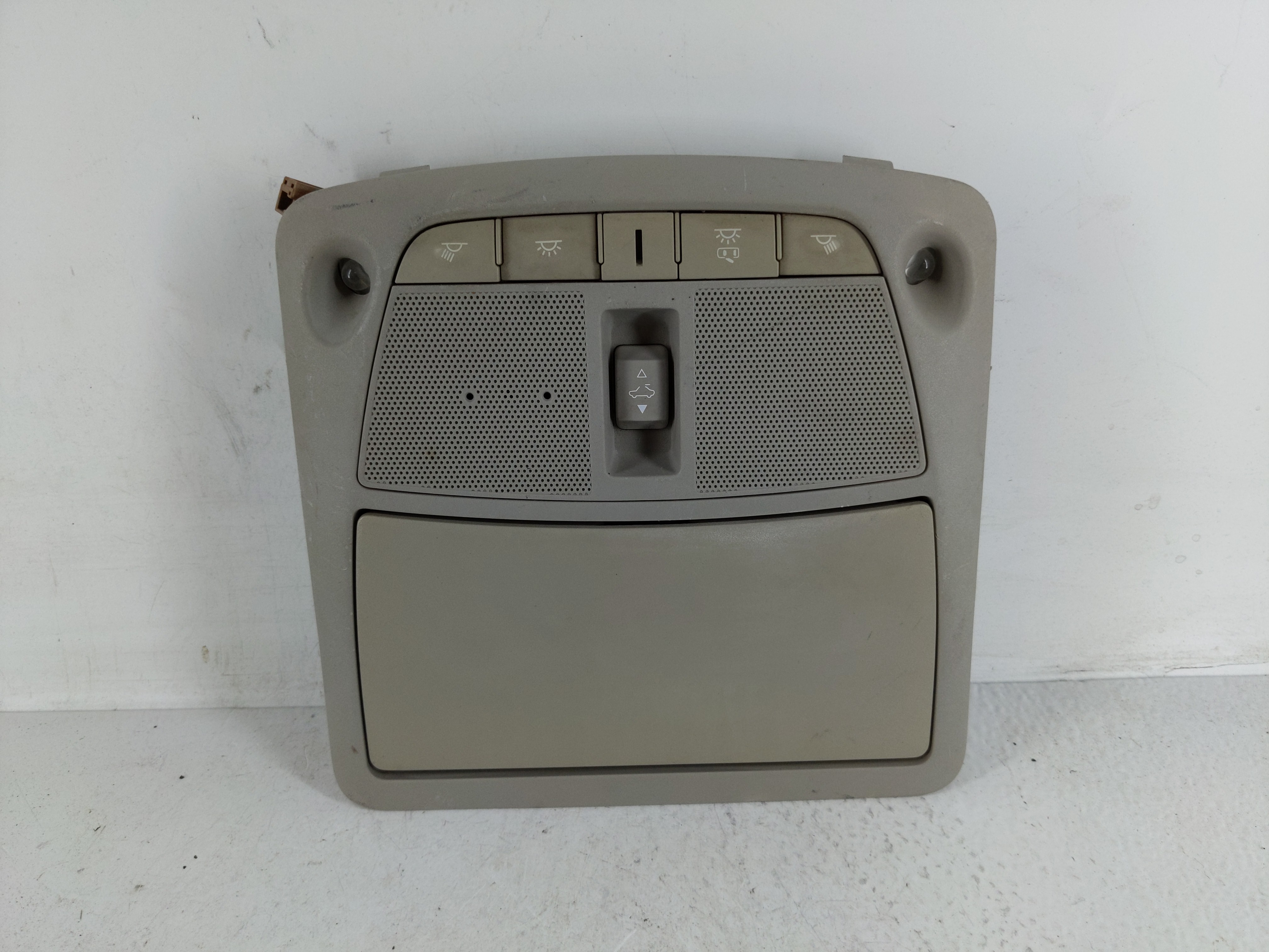 2020 Infiniti Q50 Overhead Roof Console 1168360 - Oemusedautoparts1.com