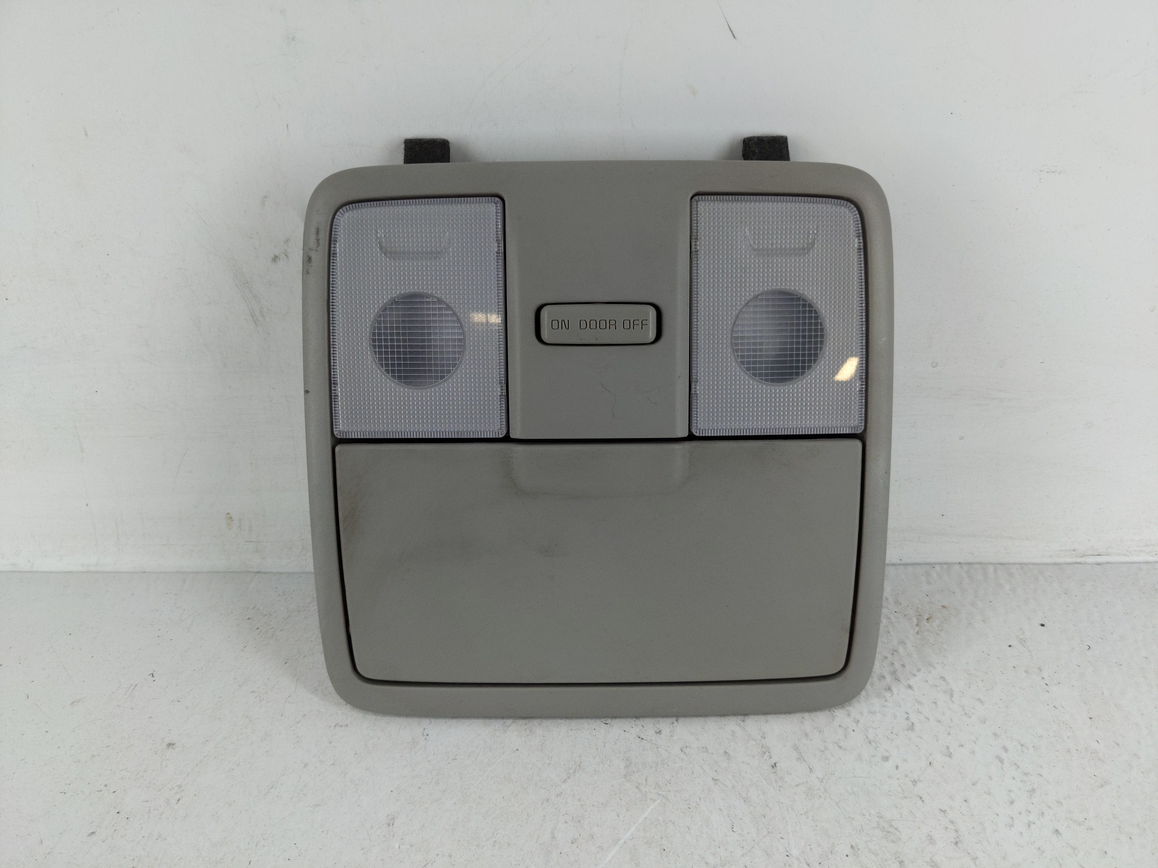 2015 Kia Forte Overhead Roof Console 1168367 - Oemusedautoparts1.com